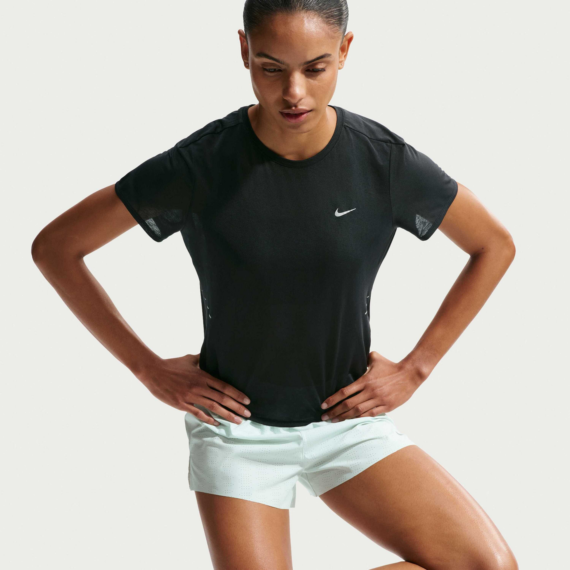 NIKE, Women's Dri-fit Short-sleeve Running Top Swift Breathe