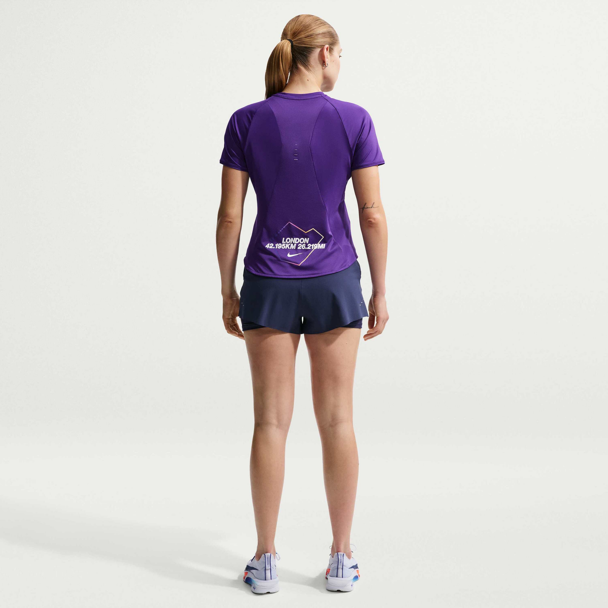 NIKE, Women's Dri-fit Short-sleeve Running Top Swift