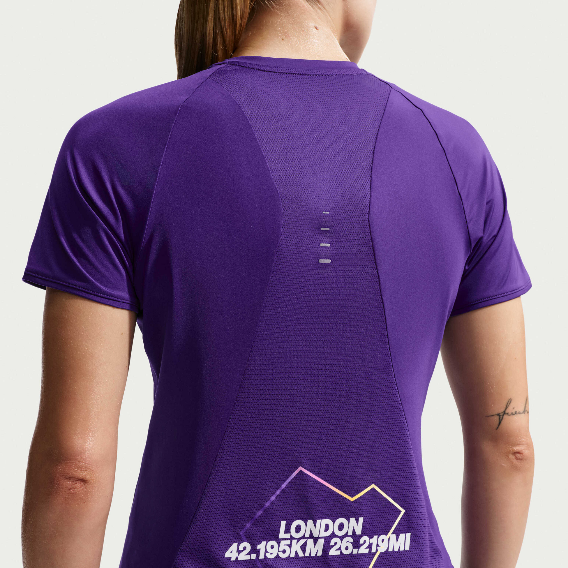 NIKE, Women's Dri-fit Short-sleeve Running Top Swift