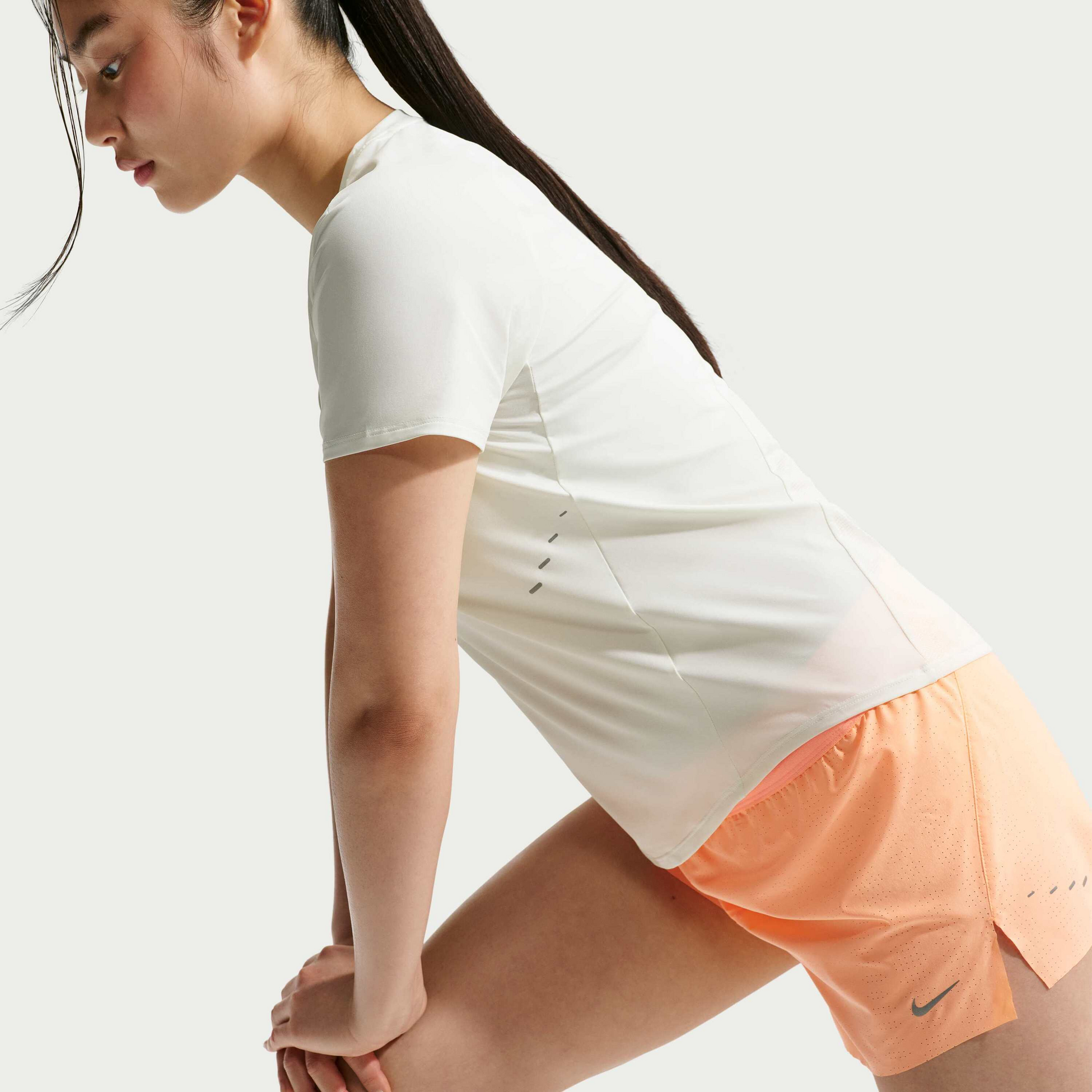 NIKE, Women's Dri-fit Short-sleeve Running Top Swift