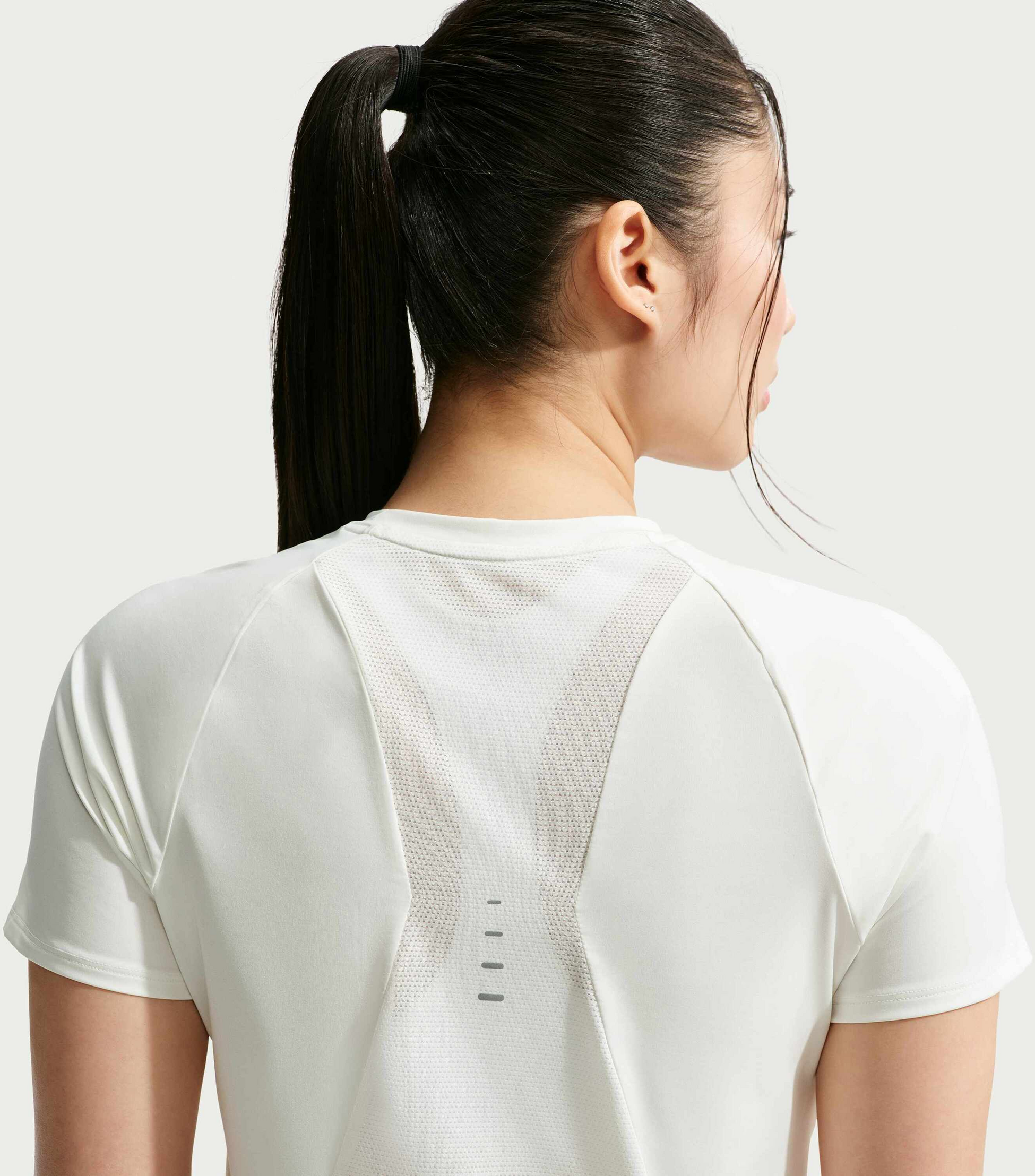 NIKE, Women's Dri-fit Short-sleeve Running Top Swift