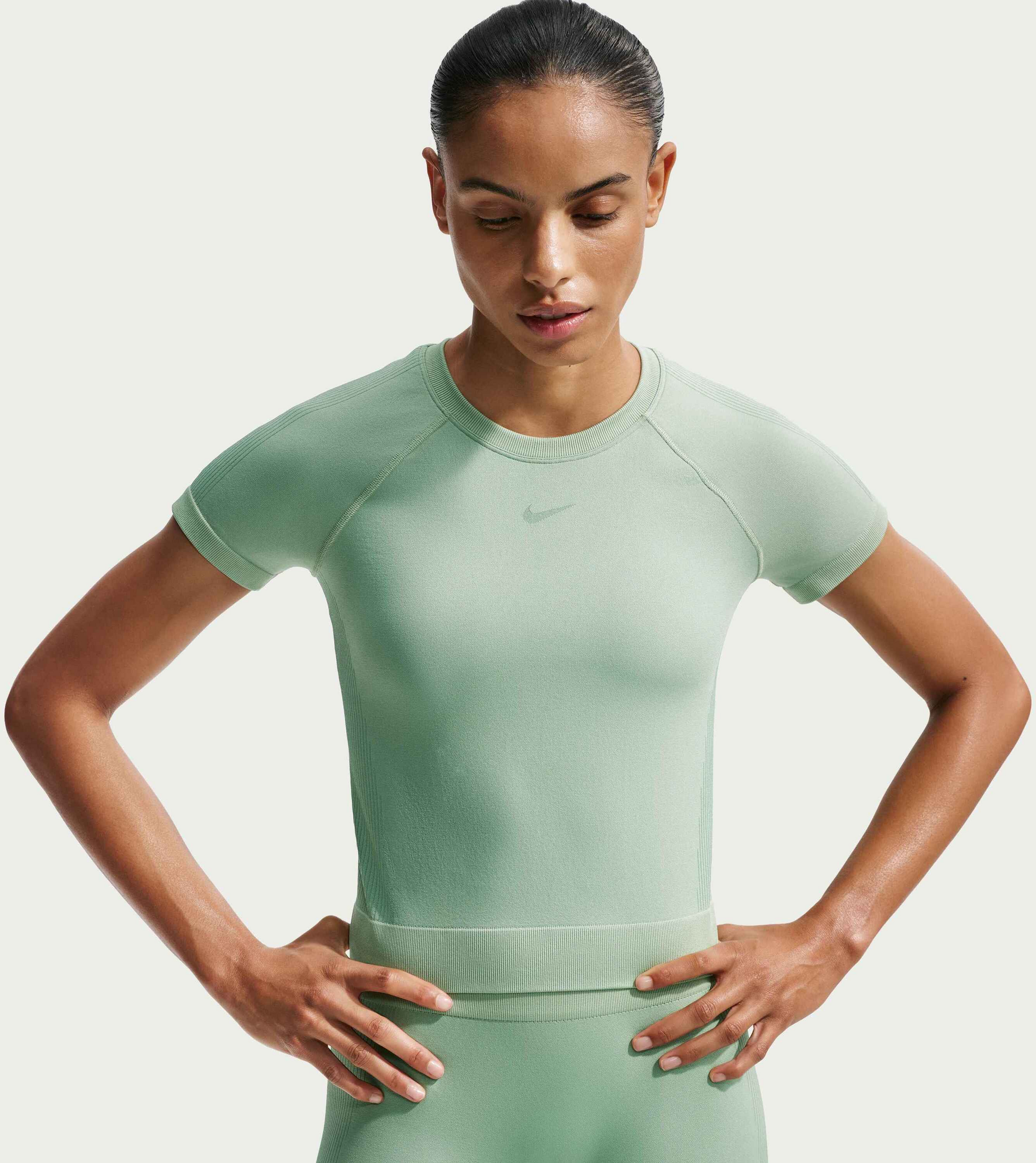 NIKE, Women's Dri-fit T-shirt Pro Seamless