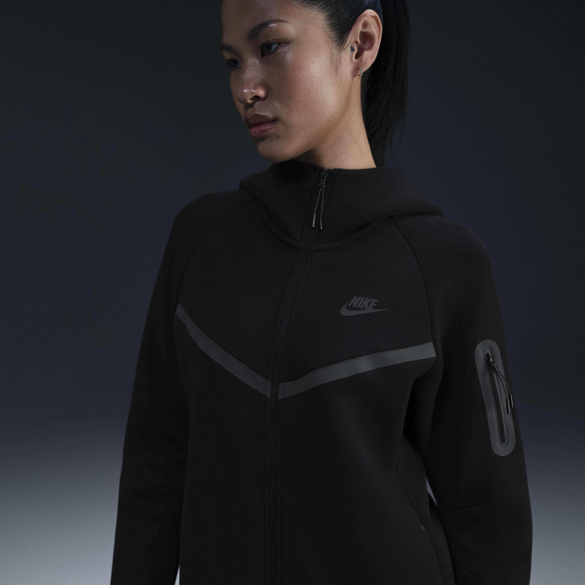 NIKE, Women's Full-zip Hoodie Sportswear Tech Fleece Windrunner