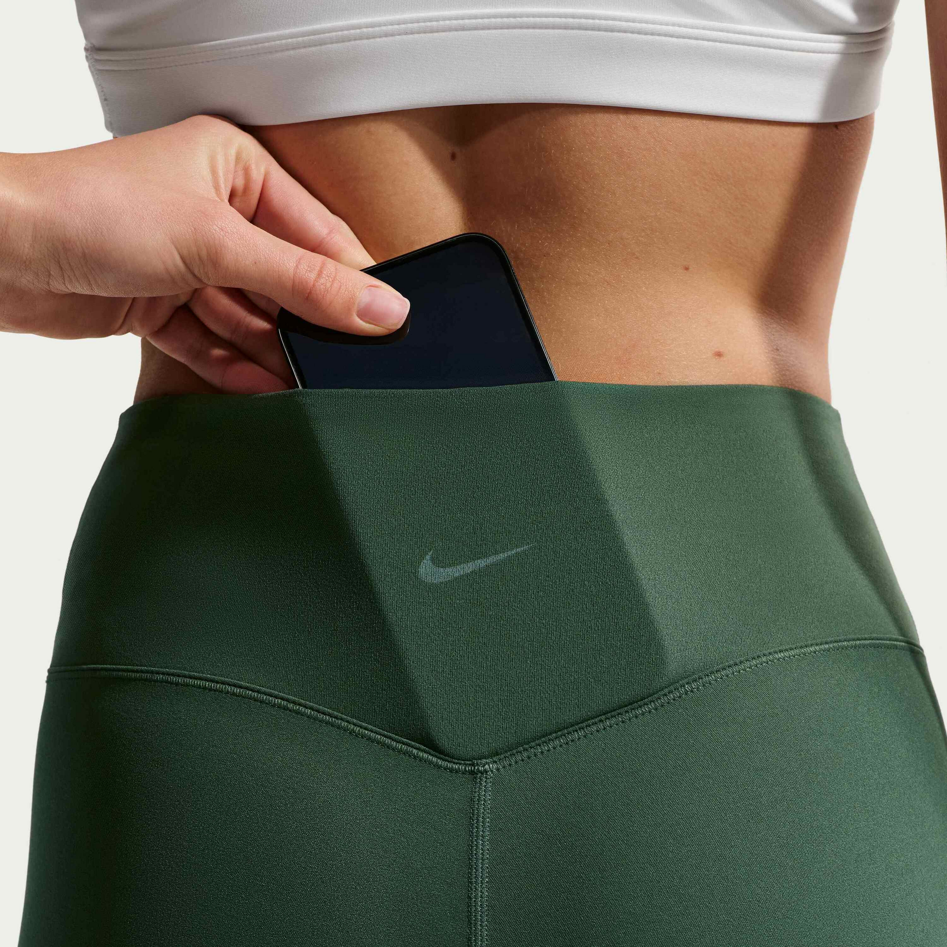 NIKE, Women's High-waisted 12.5cm (approx.) Biker Shorts Zenvy