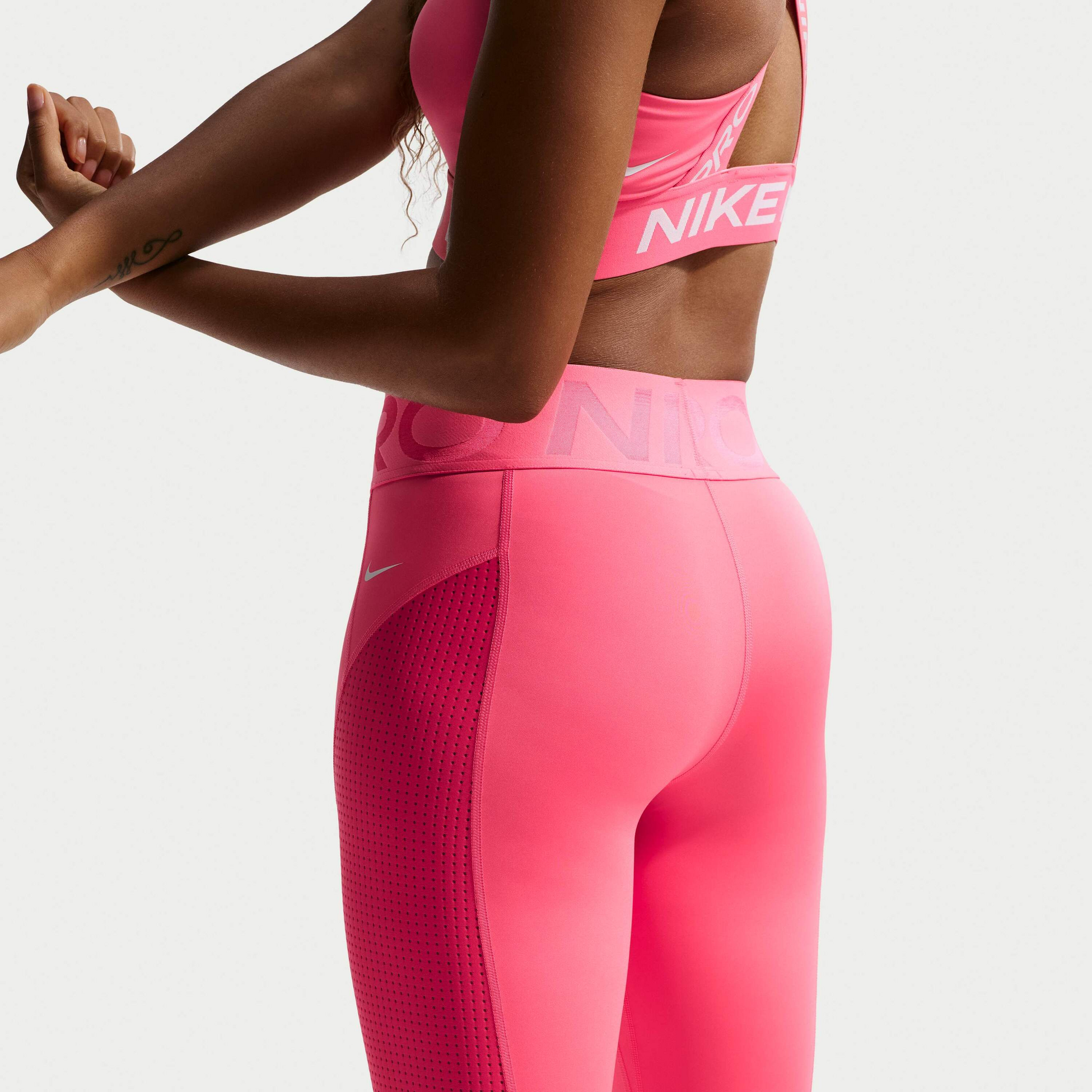 NIKE, Women's High-waisted 7/8 Leggings Pro Sculpt