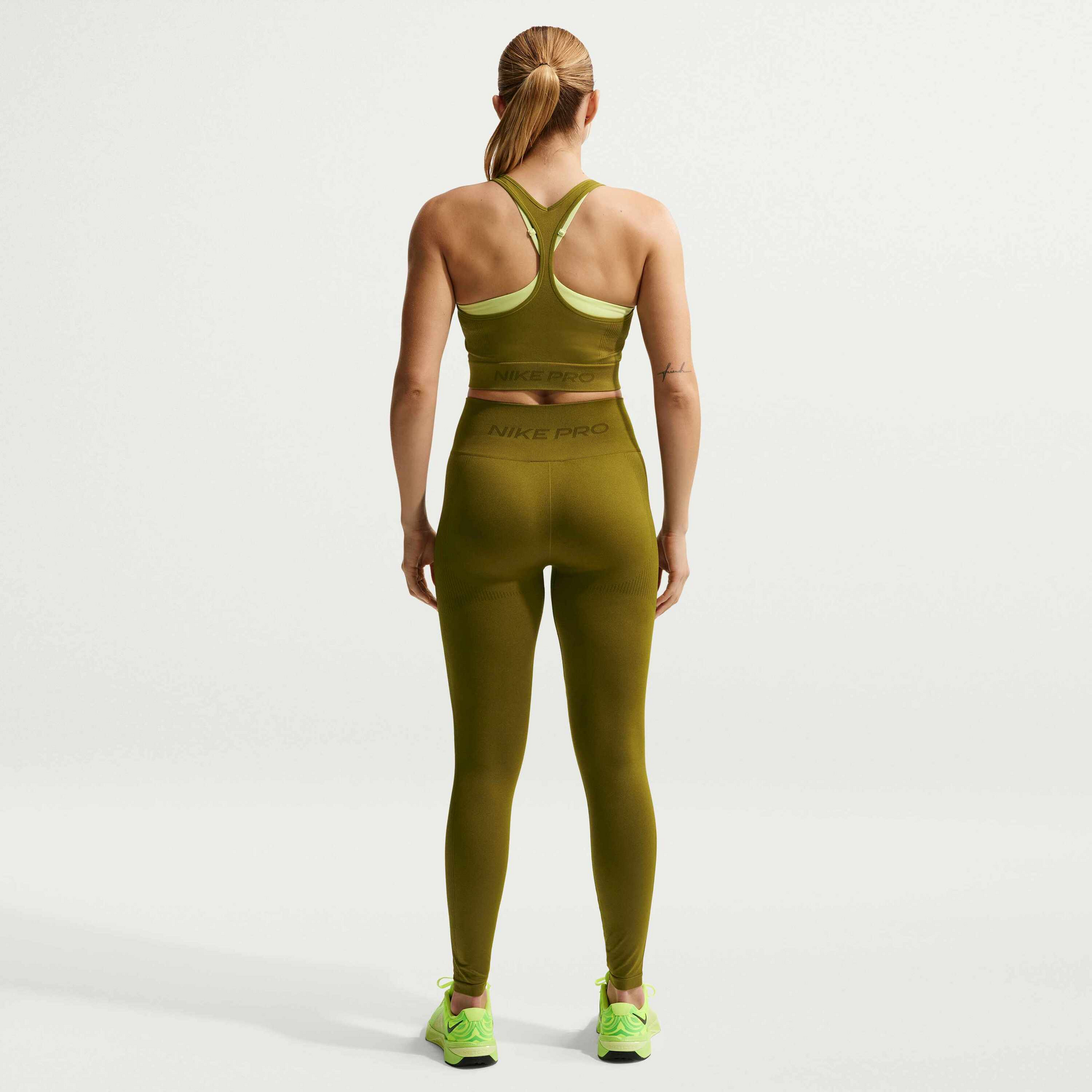 NIKE, Women's High-waisted 7/8 Leggings Pro Seamless