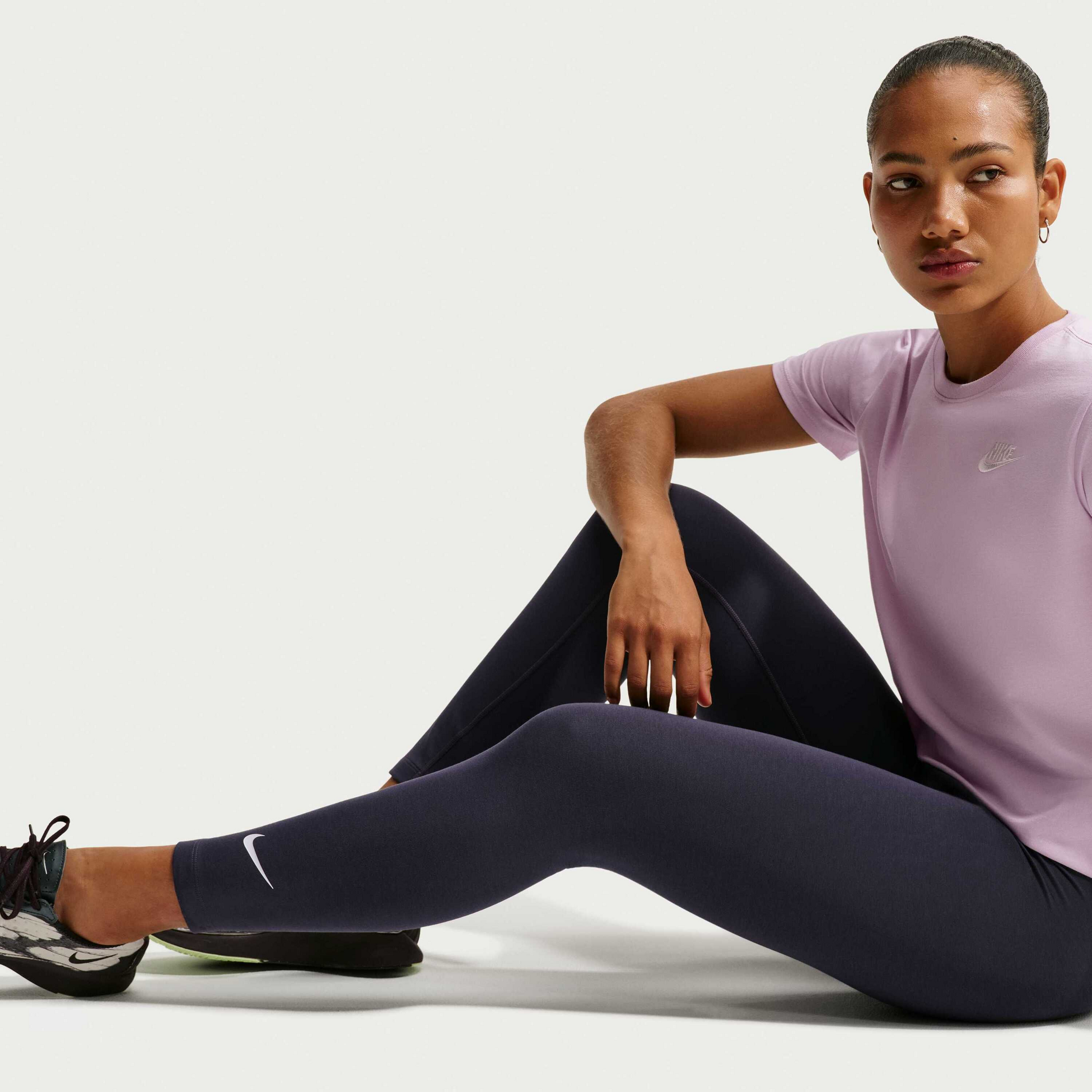NIKE, Women's High-waisted 7/8 Leggings Sportswear Classic