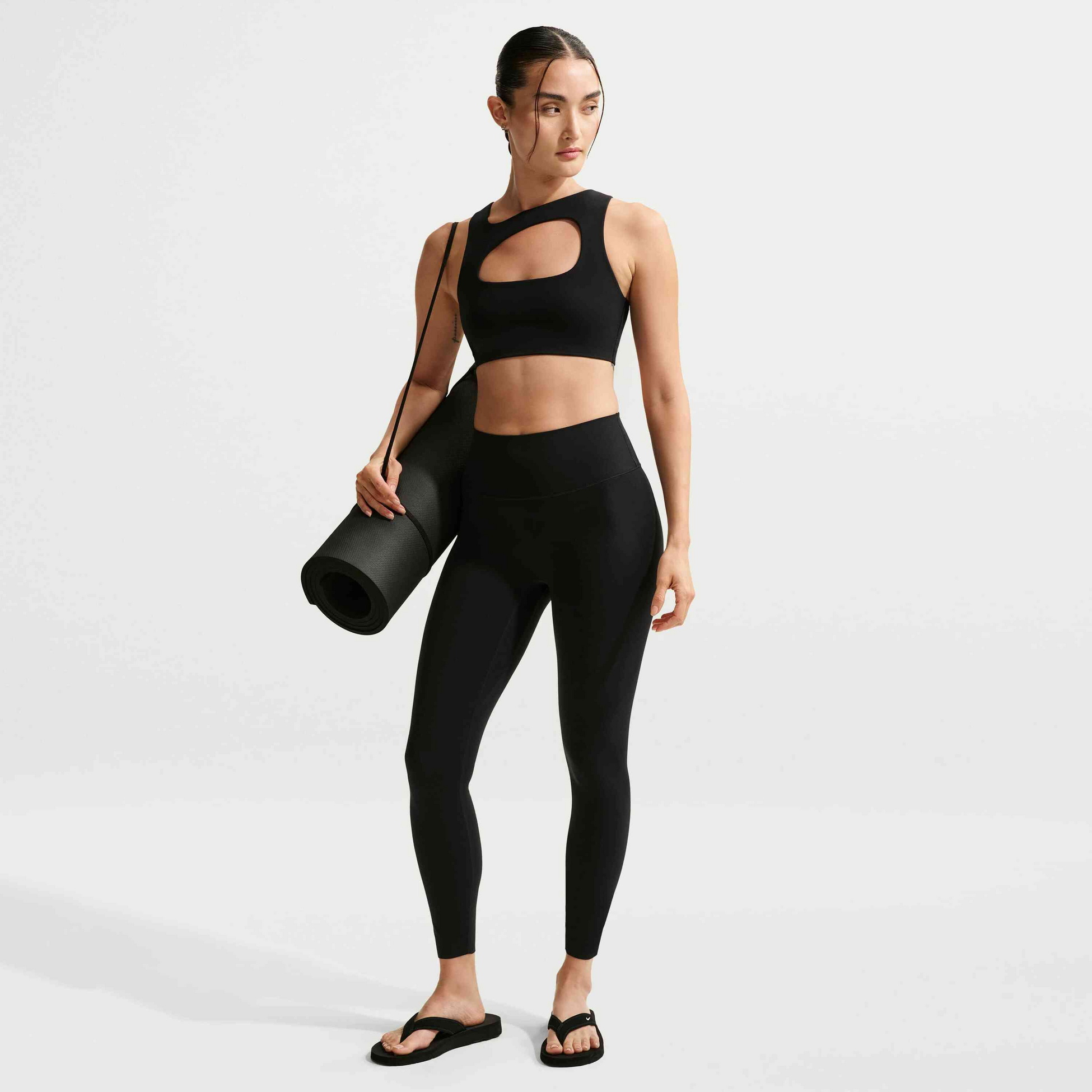 NIKE, Women's High-waisted 7/8 Leggings With No Front Seam Zenvy