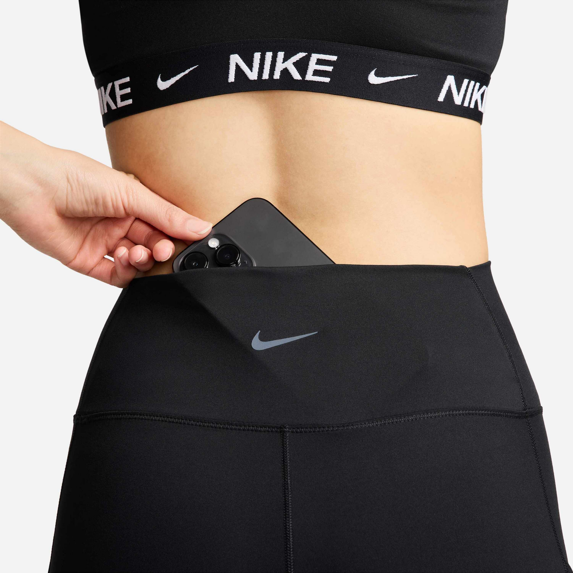 NIKE, Women's High-waisted 7/8 Leggings With Pockets One