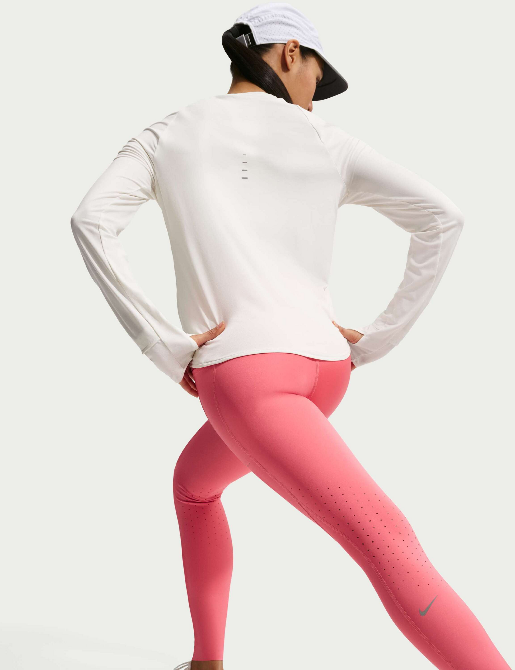 NIKE, Women's High-waisted 7/8 Running Leggings With Pockets Swift
