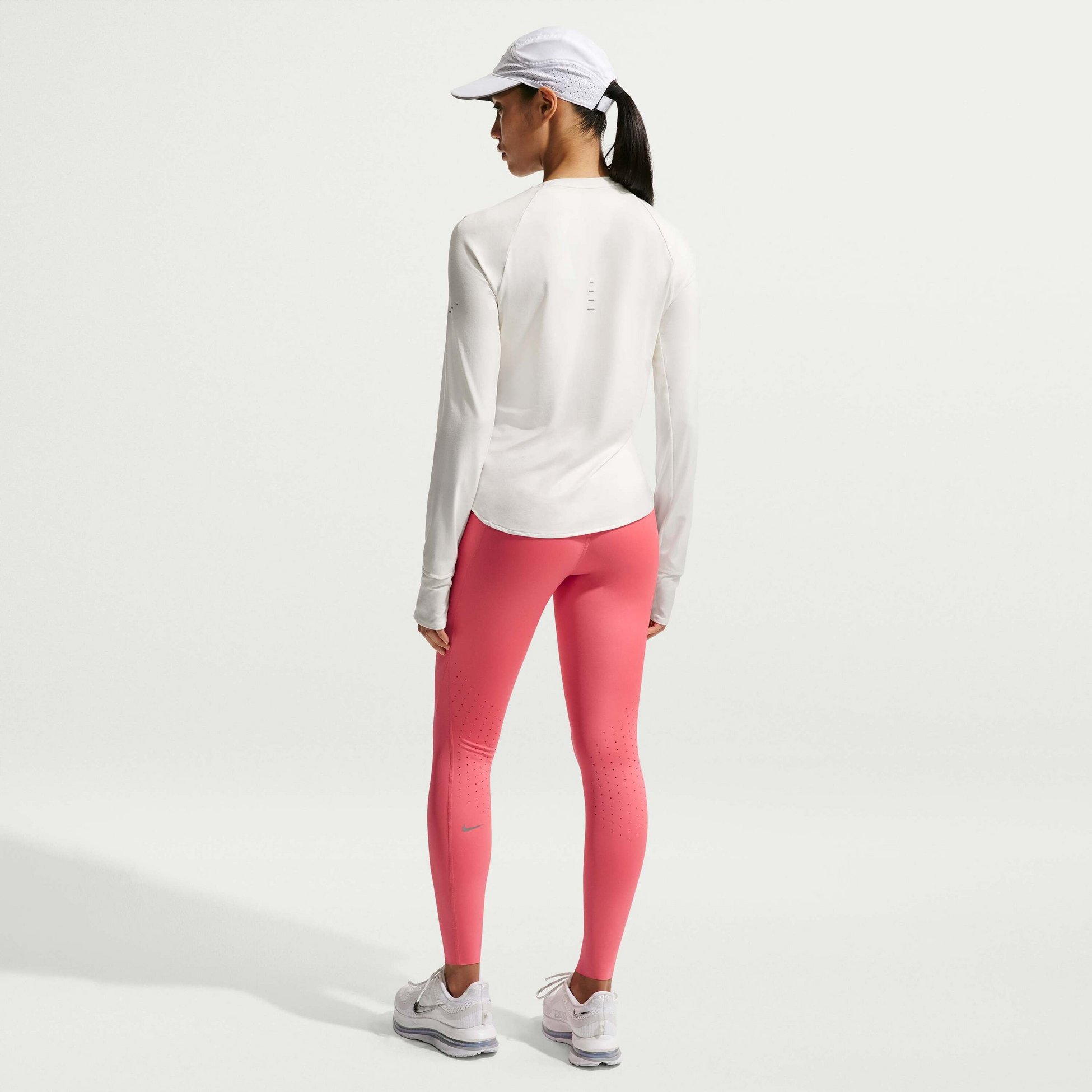 NIKE, Women's High-waisted 7/8 Running Leggings With Pockets Swift