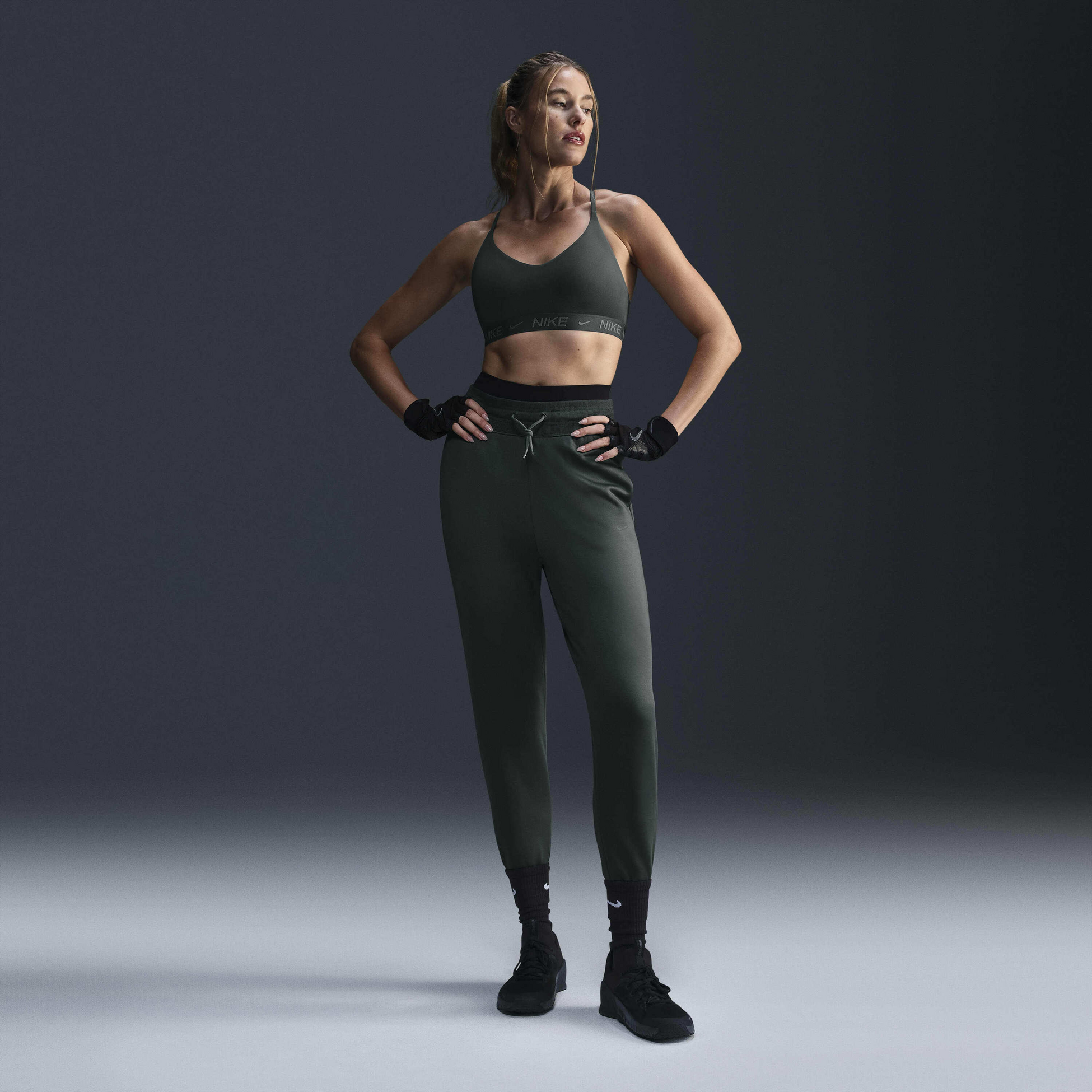 NIKE, Women's High-waisted 7/8 Trousers Therma-fit One