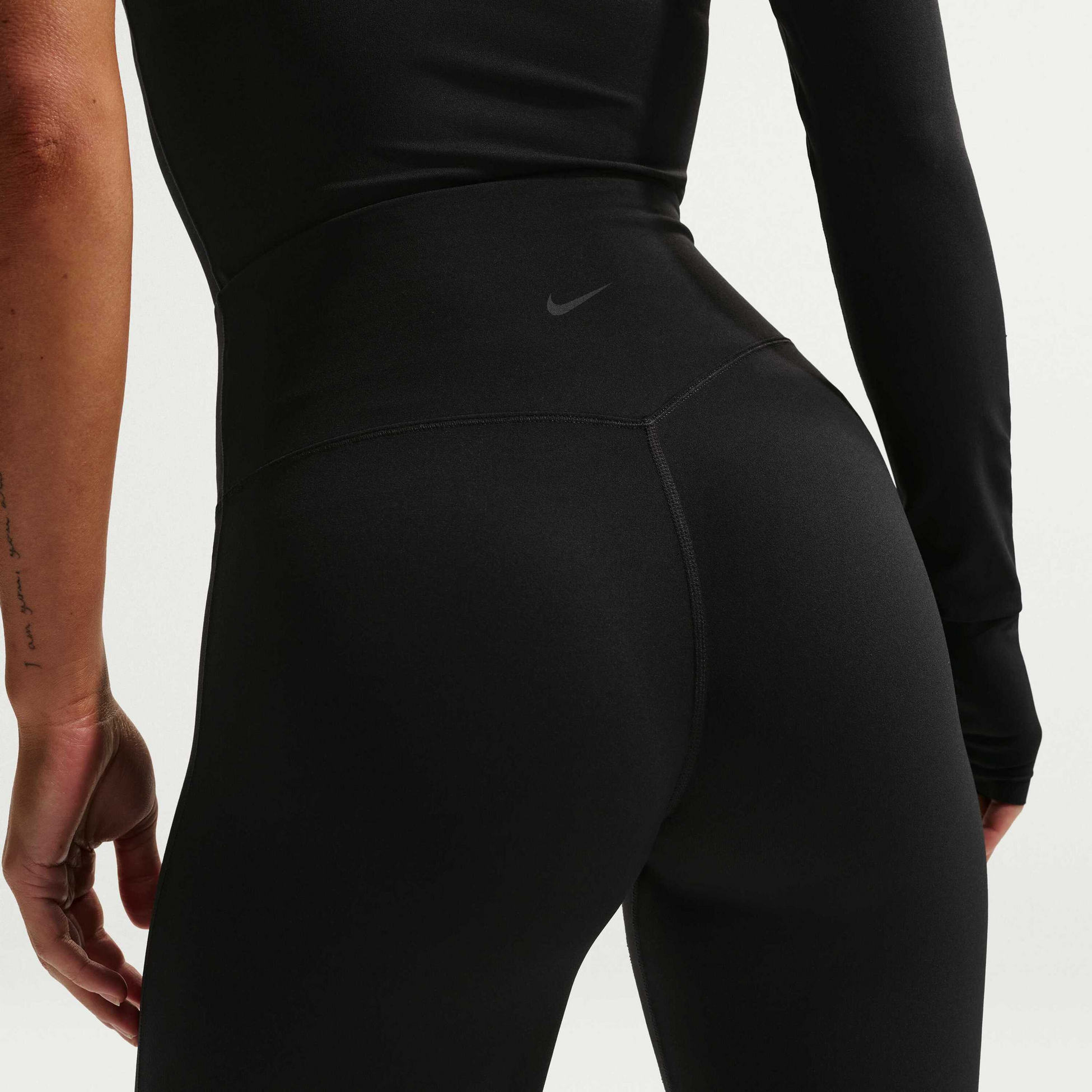NIKE, Women's High-waisted Flared Leggings With No Front Seam Zenvy