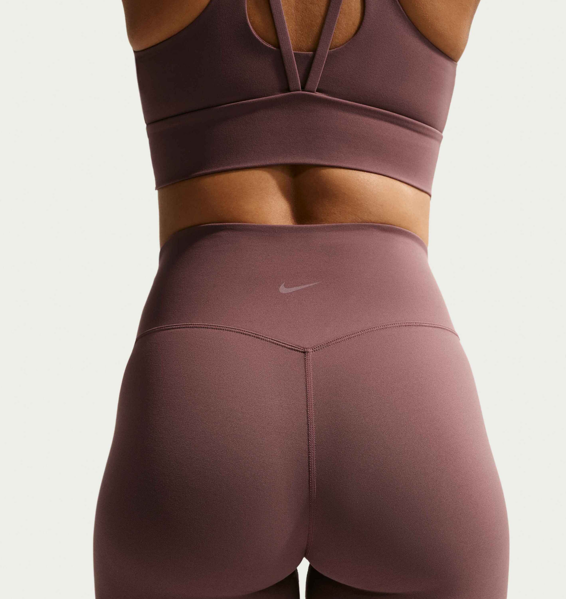 NIKE, Women's High-waisted Flared Leggings With No Front Seam Zenvy