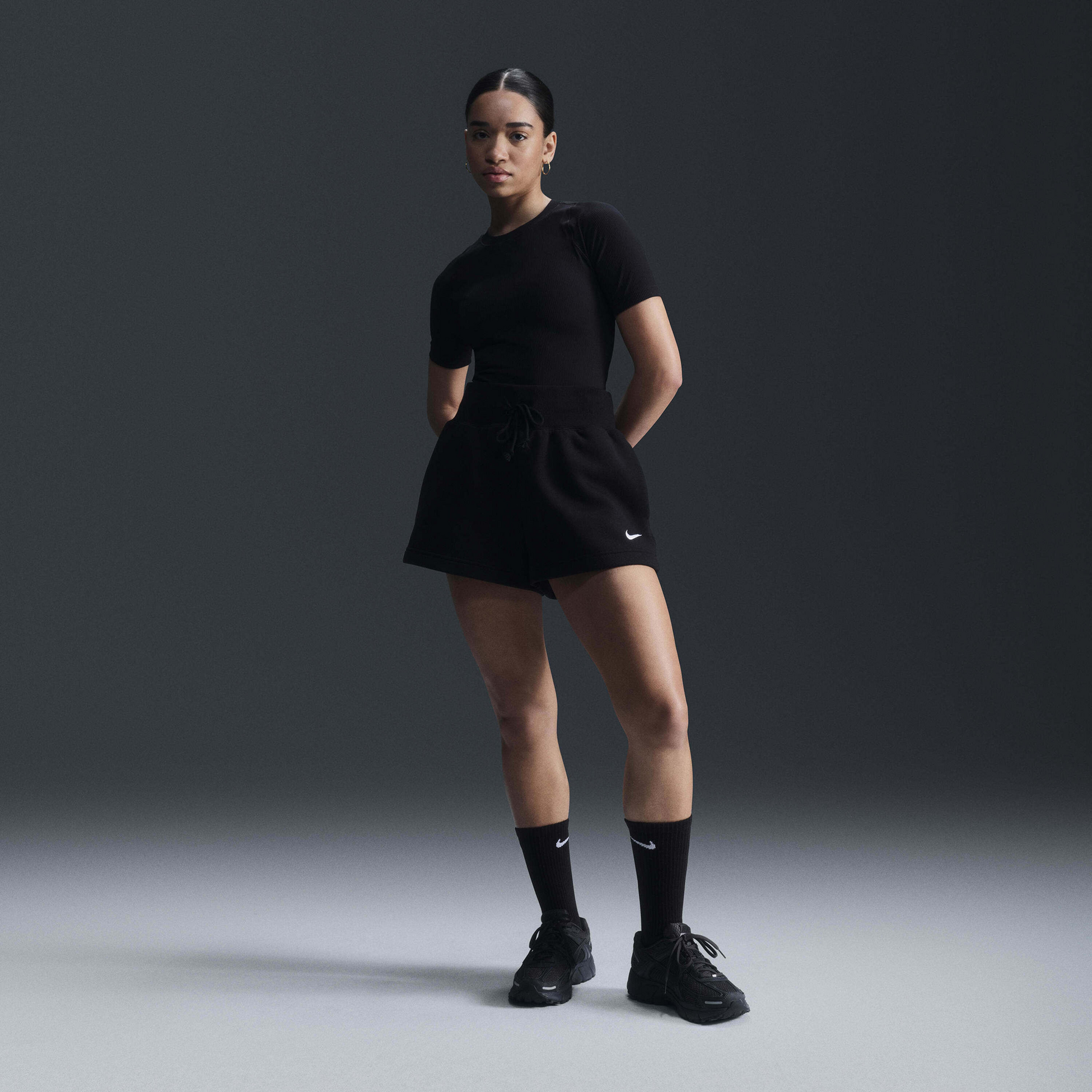 NIKE, Women's High-waisted Loose Shorts Sportswear Phoenix Fleece