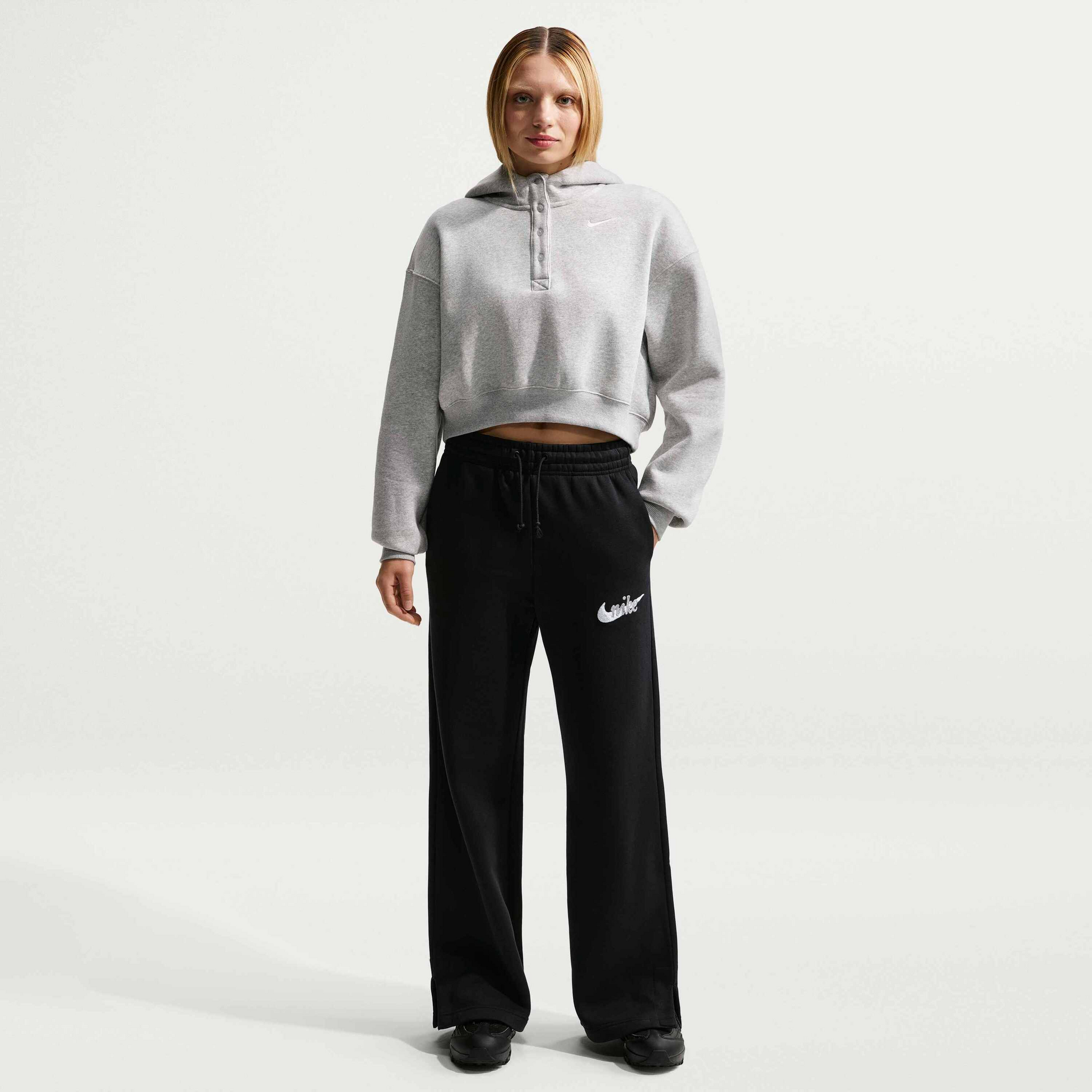 NIKE, Women's High-waisted Wide-leg Logo Trousers Sportswear Phoenix Fleece
