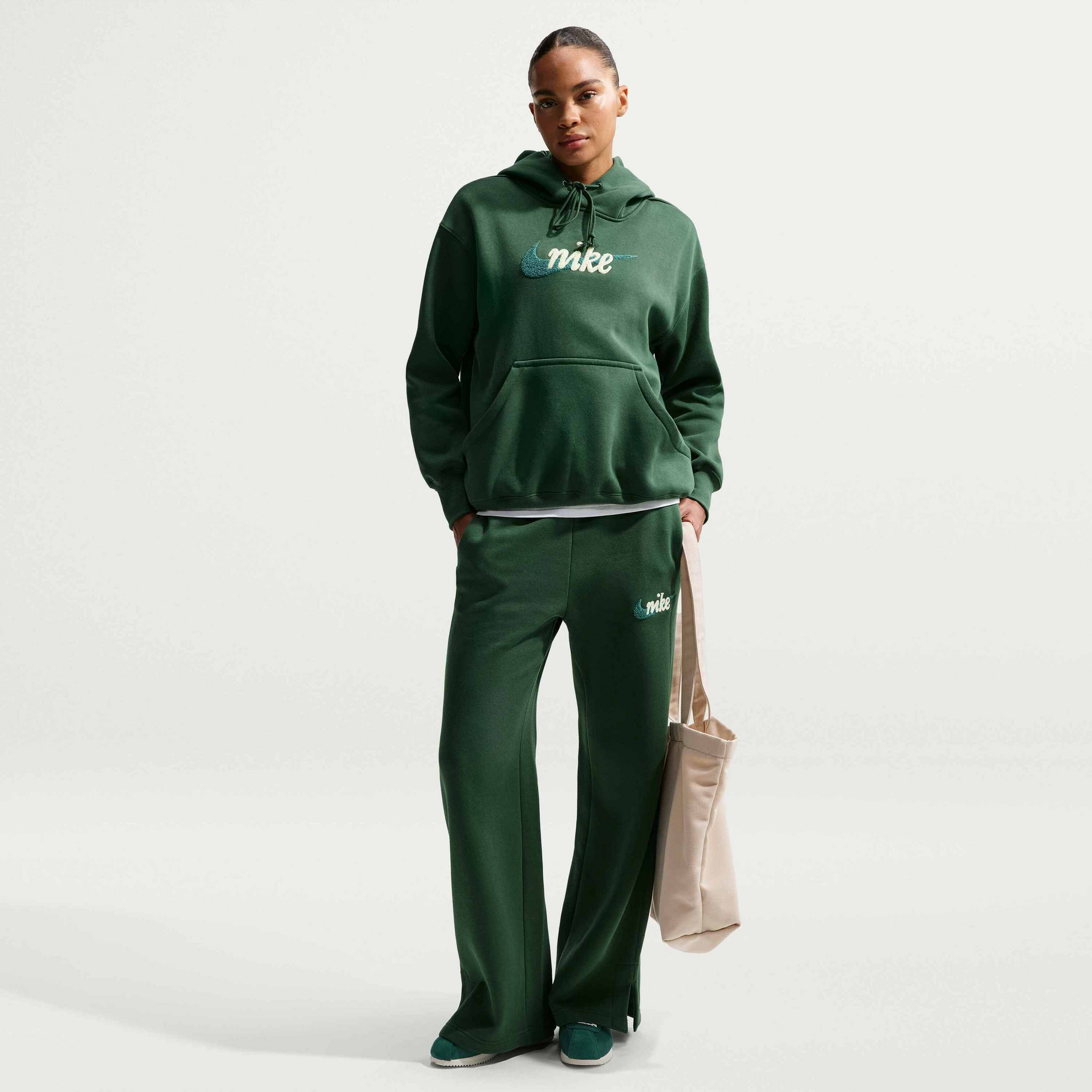 NIKE, Women's High-waisted Wide-leg Logo Trousers Sportswear Phoenix Fleece