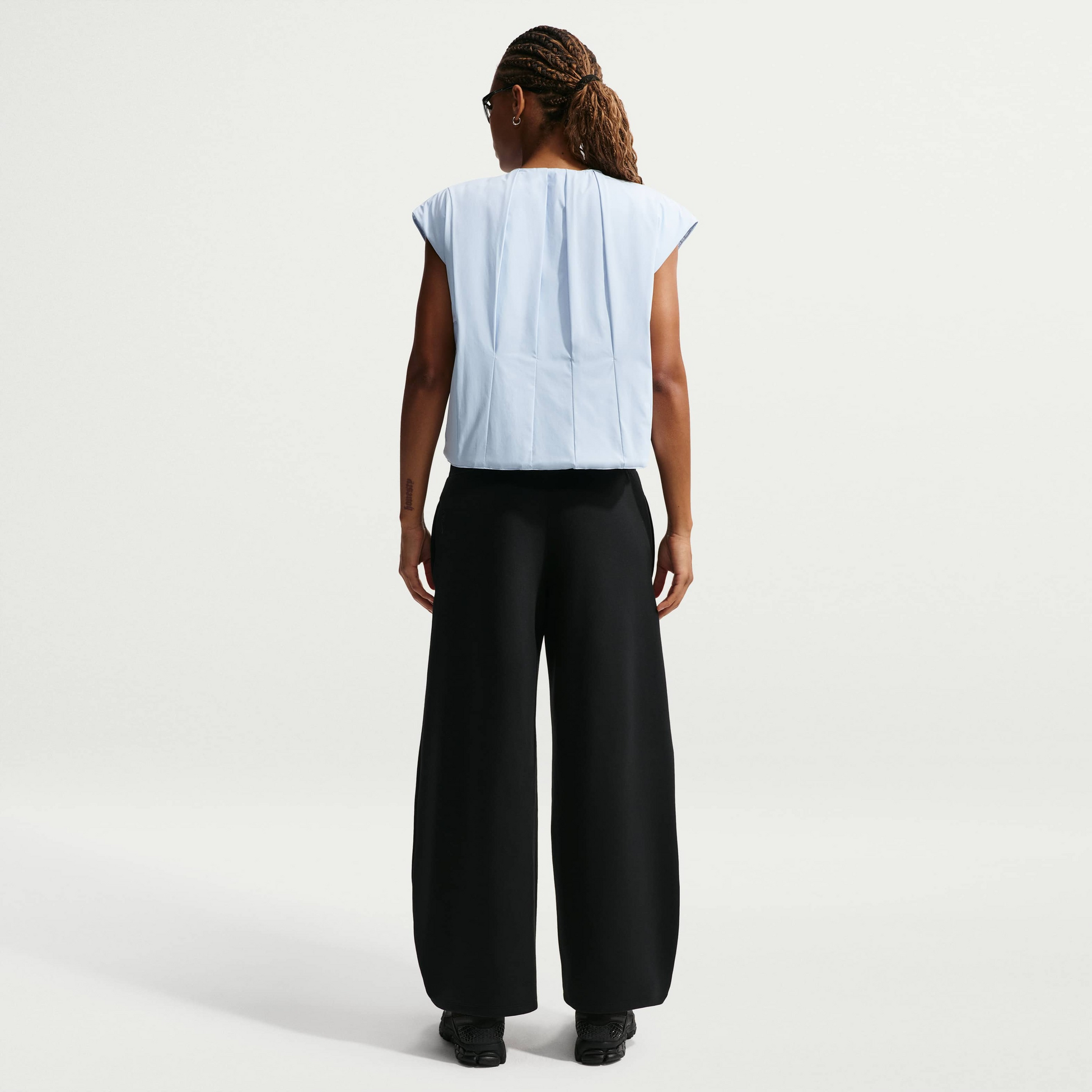 NIKE, Women's High-waisted Wide-leg Trousers 24.7 Impossiblysoft