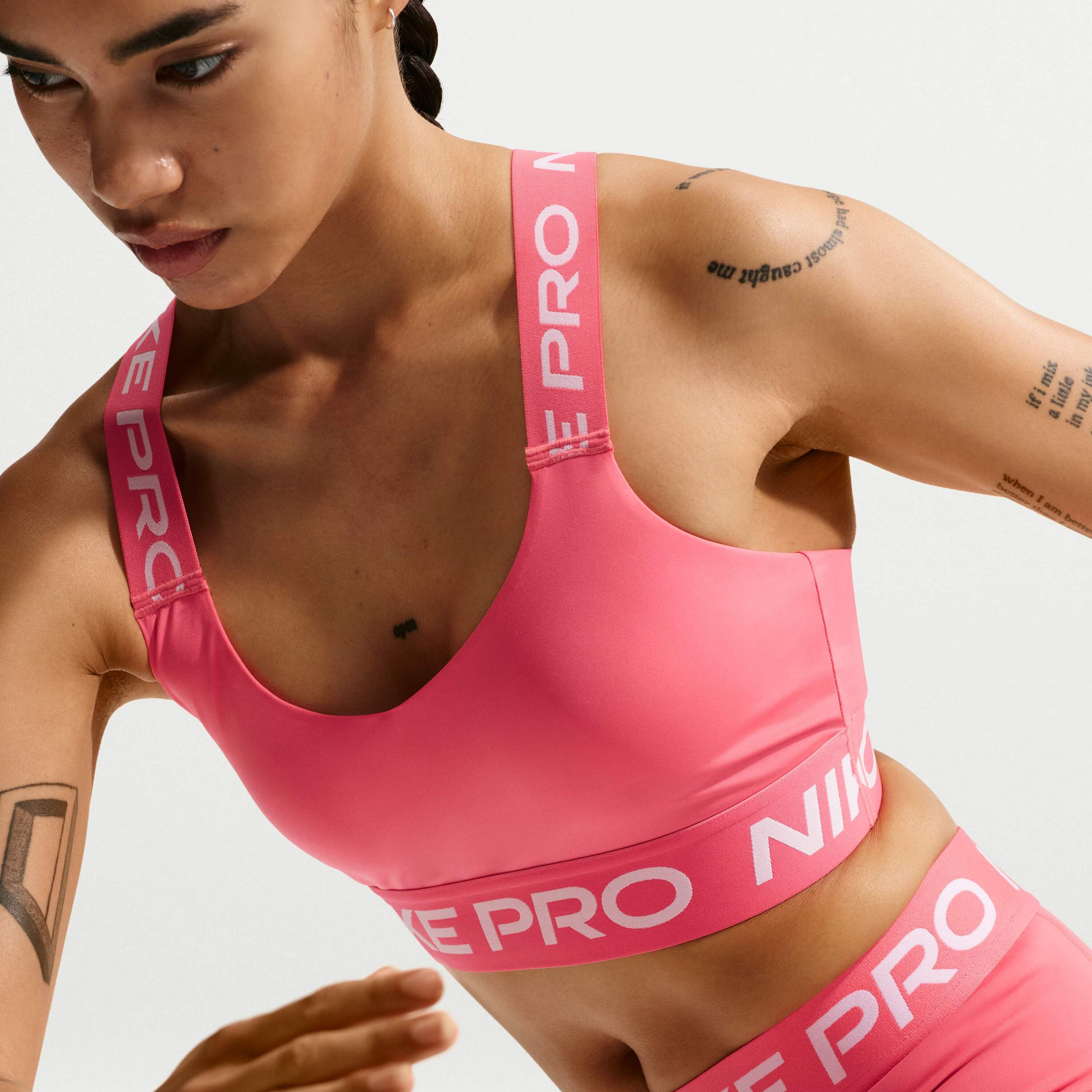 NIKE, Women's Light-support Non-padded Sports Bra Pro