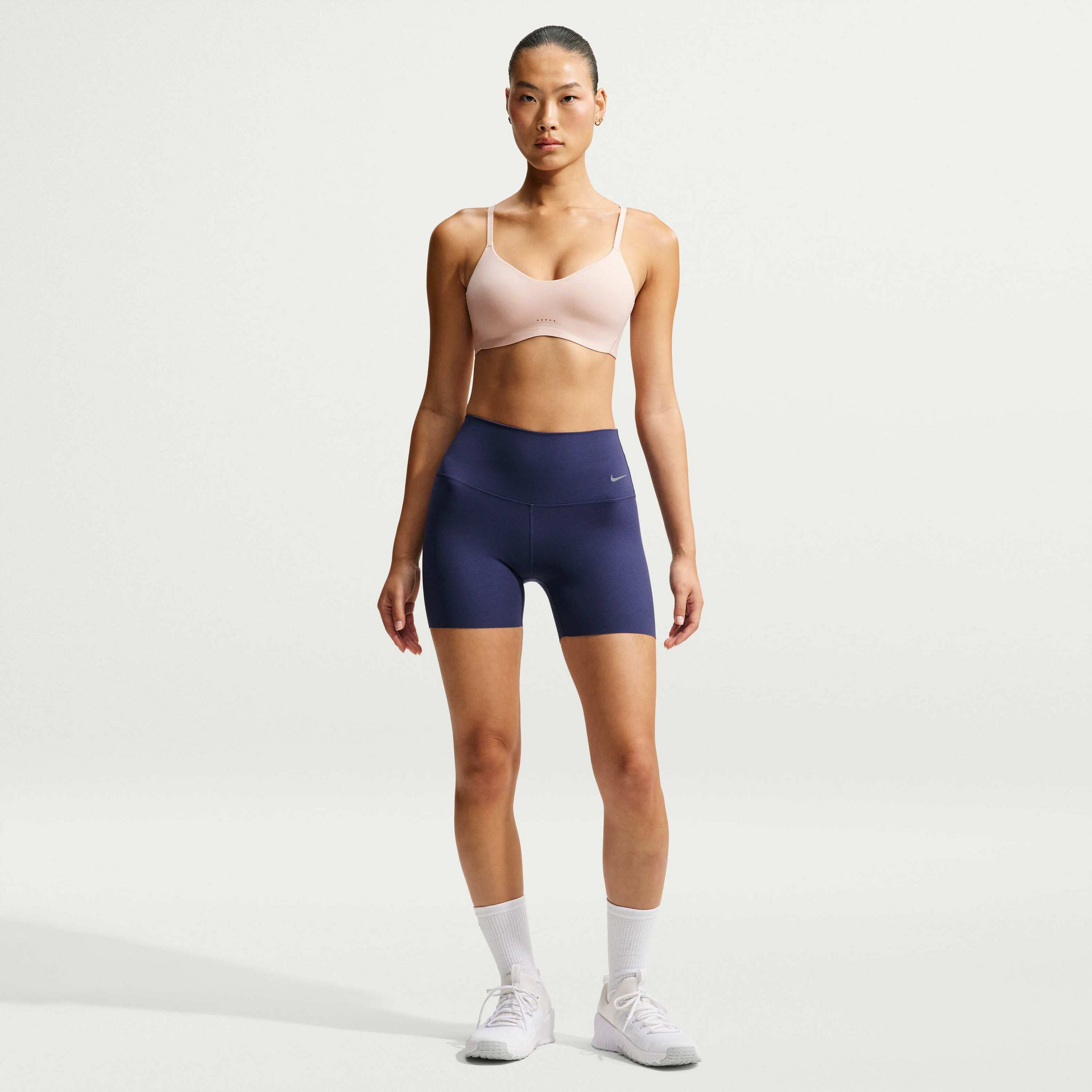 NIKE, Women's Light-support Padded Convertible Sports Bra Alate Minimalist
