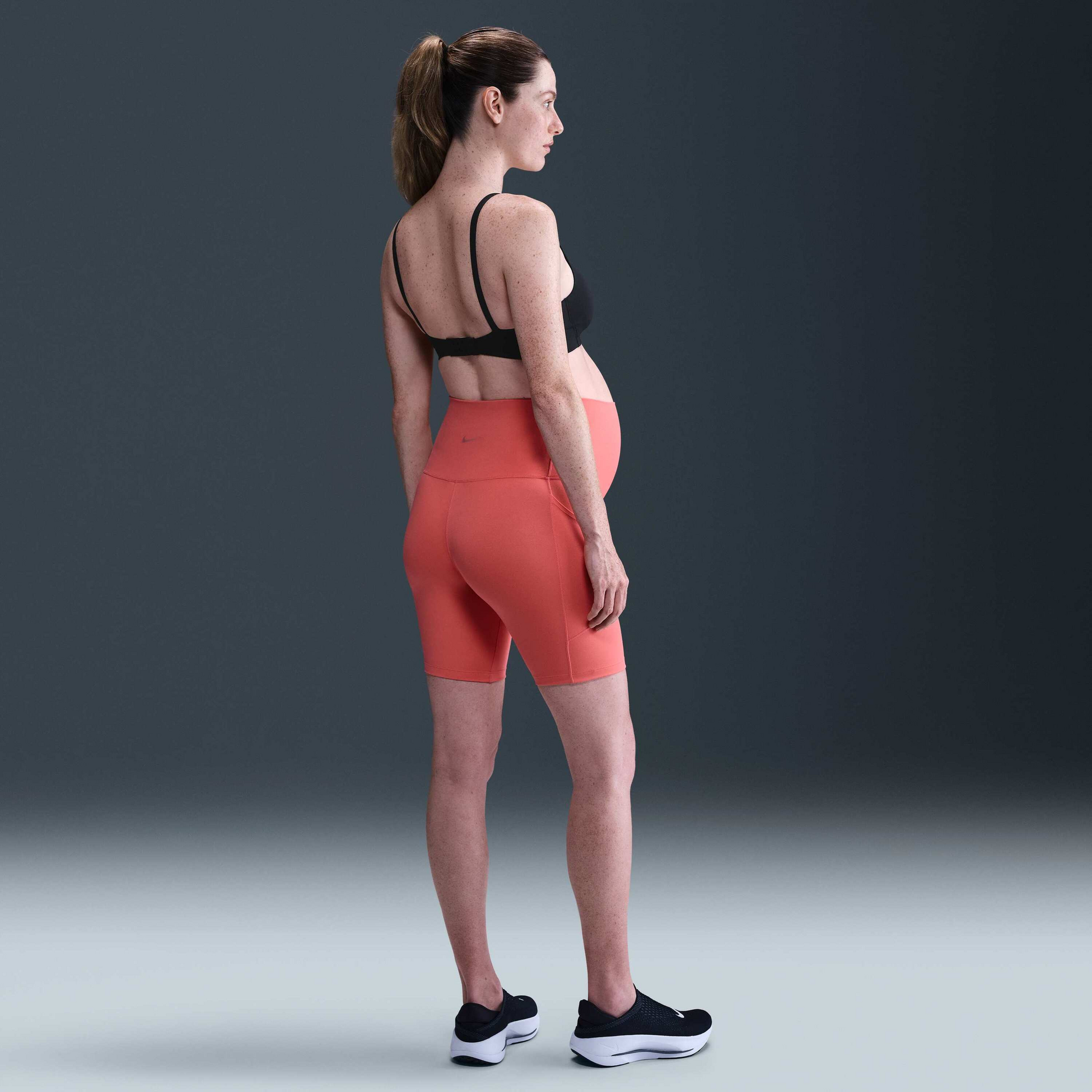 NIKE, Women's Light-support Padded Nursing Sports Bra (maternity) (m) Alate Minimalist