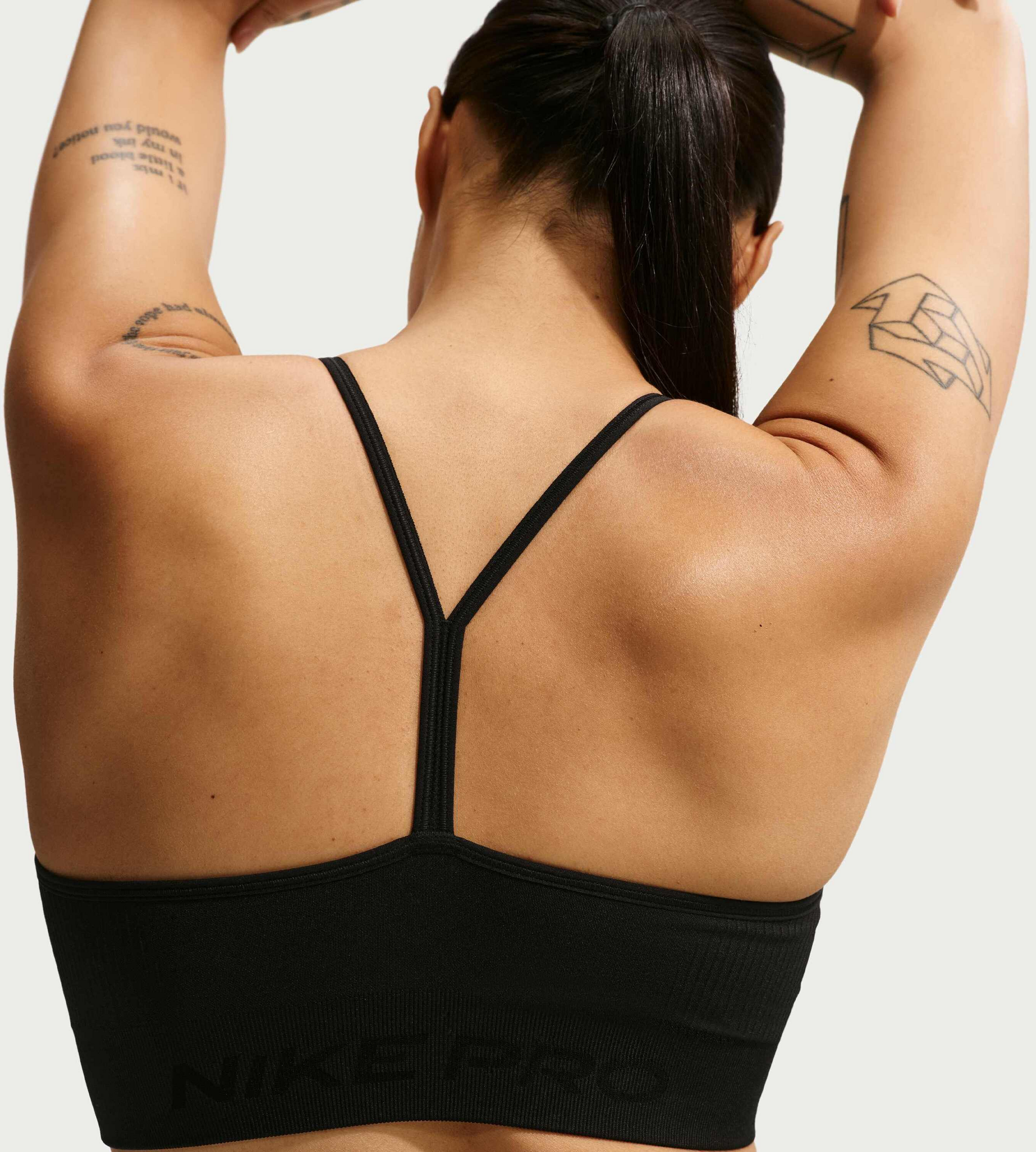 NIKE, Women's Light-support Padded Sports Bra Pro Seamless