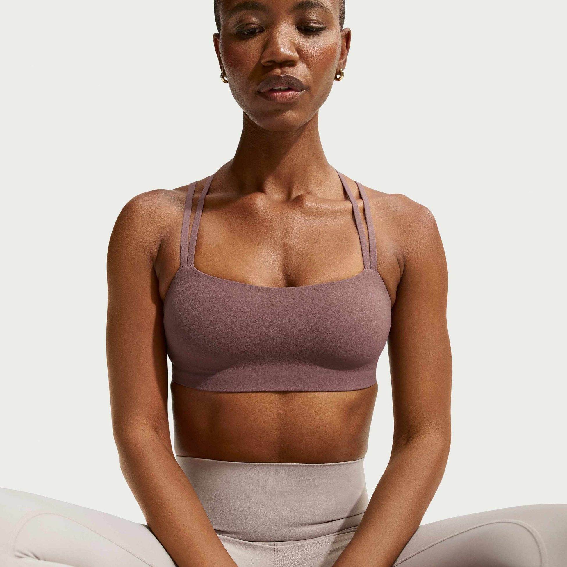 NIKE, Women's Light-support Padded Sports Bra Zenvy Strappy