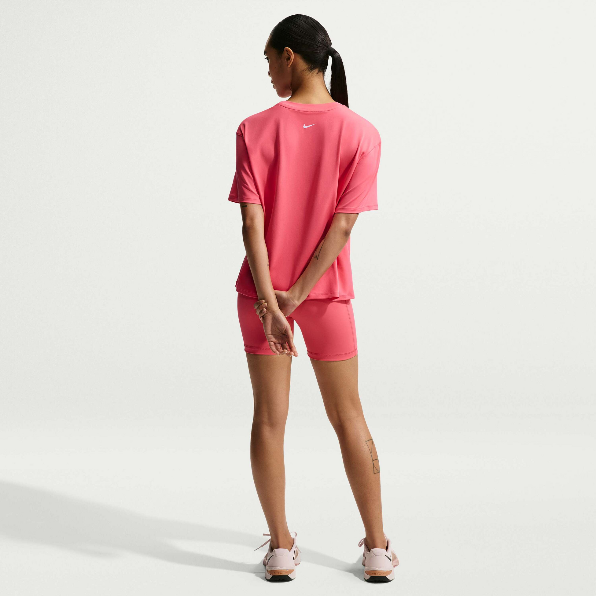 NIKE, Women's Loose T-shirt Pro