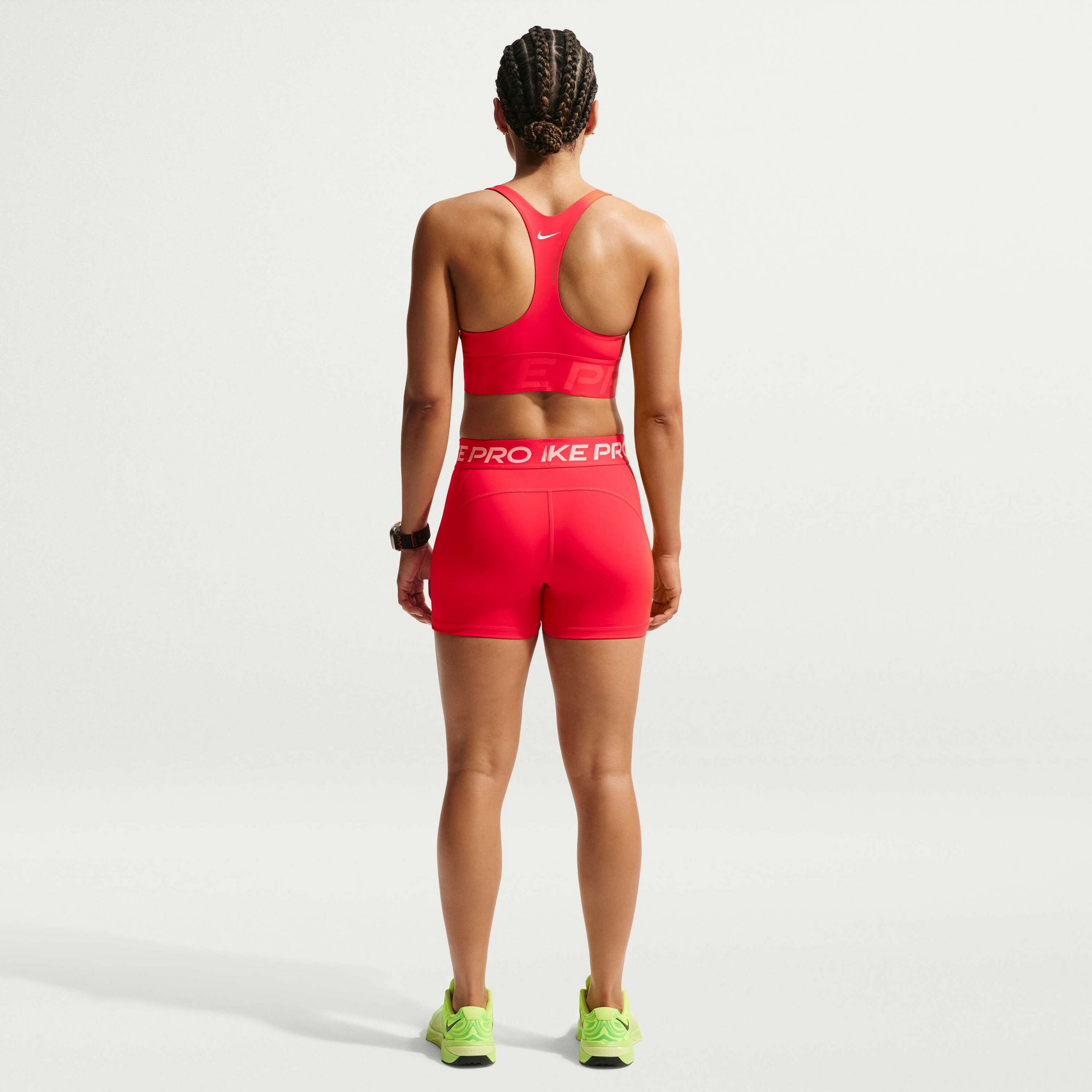NIKE, Women's Medium-support Padded Sports Bra Pro Sculpt