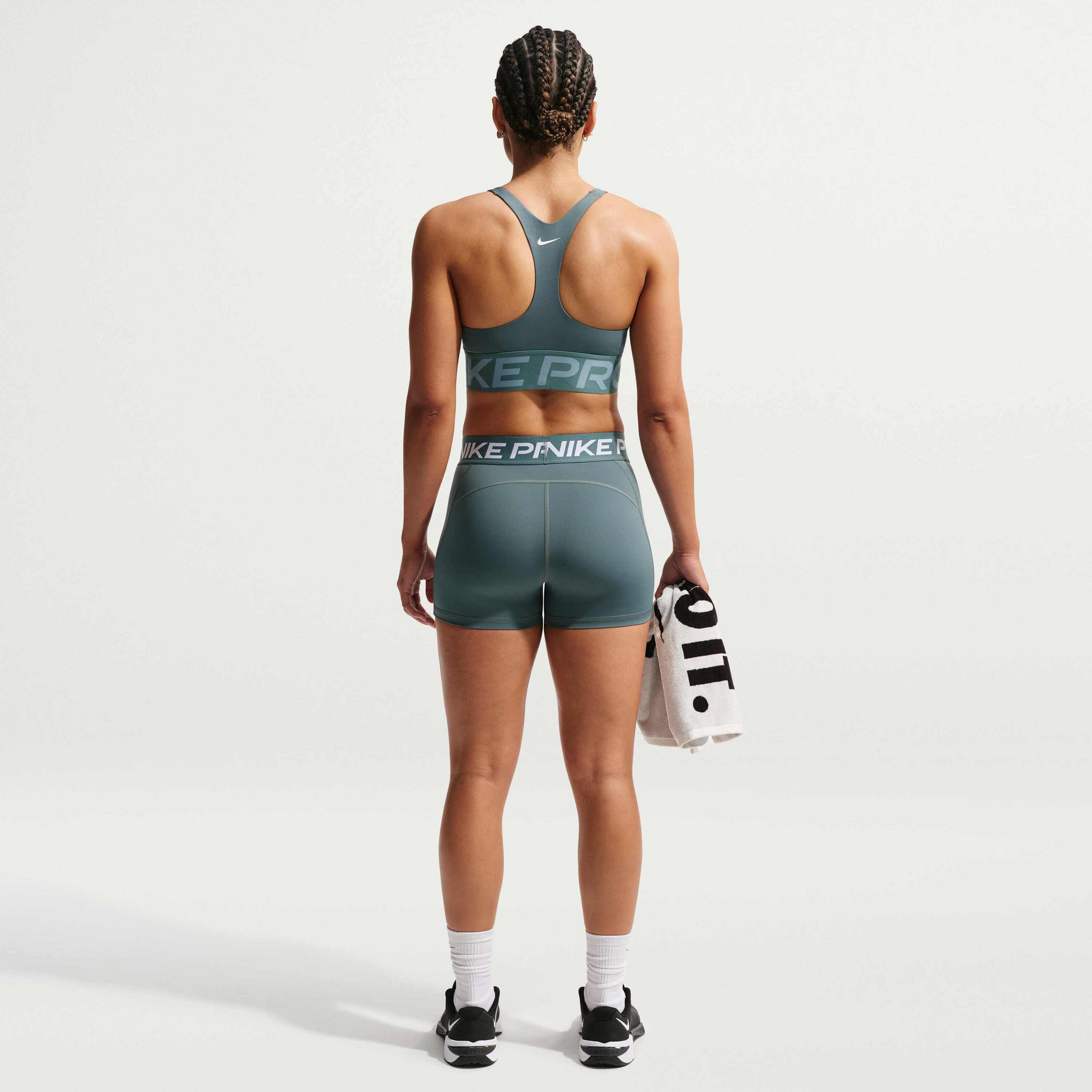NIKE, Women's Medium-support Padded Sports Bra Pro Sculpt