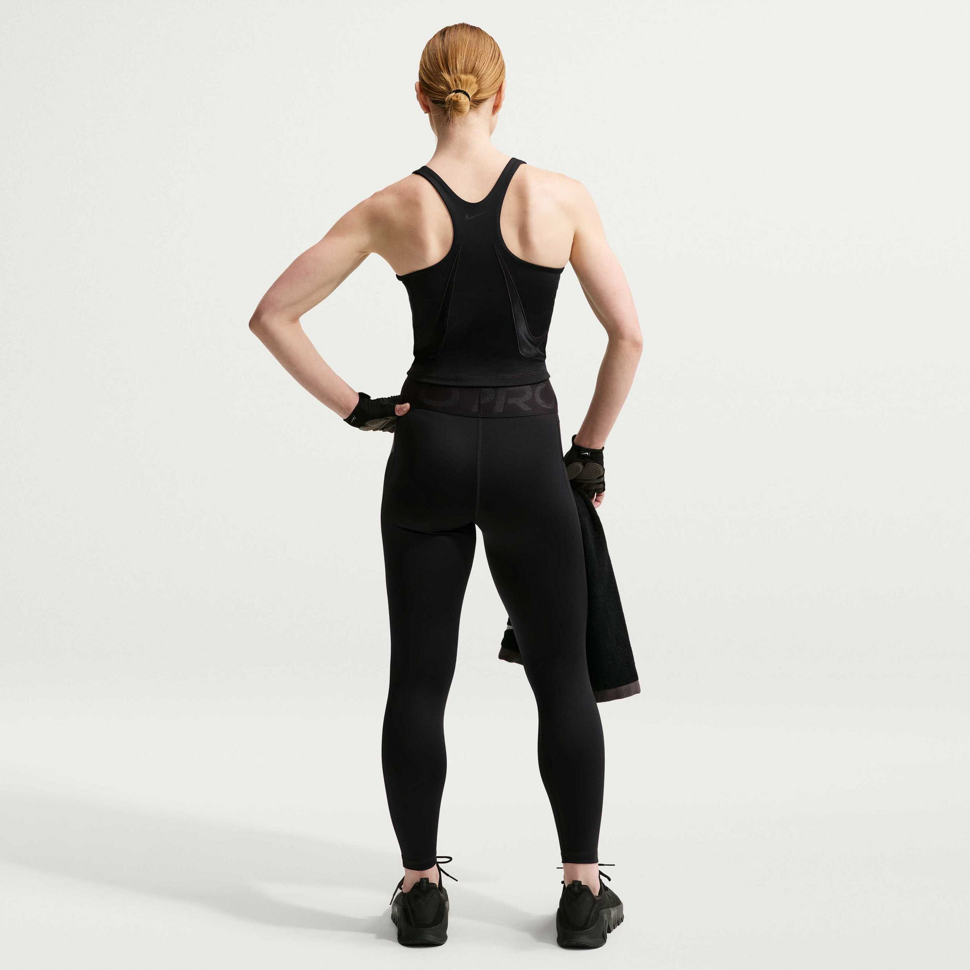 NIKE, Women's Medium-support Padded Sports Bra Tank Pro Sculpt