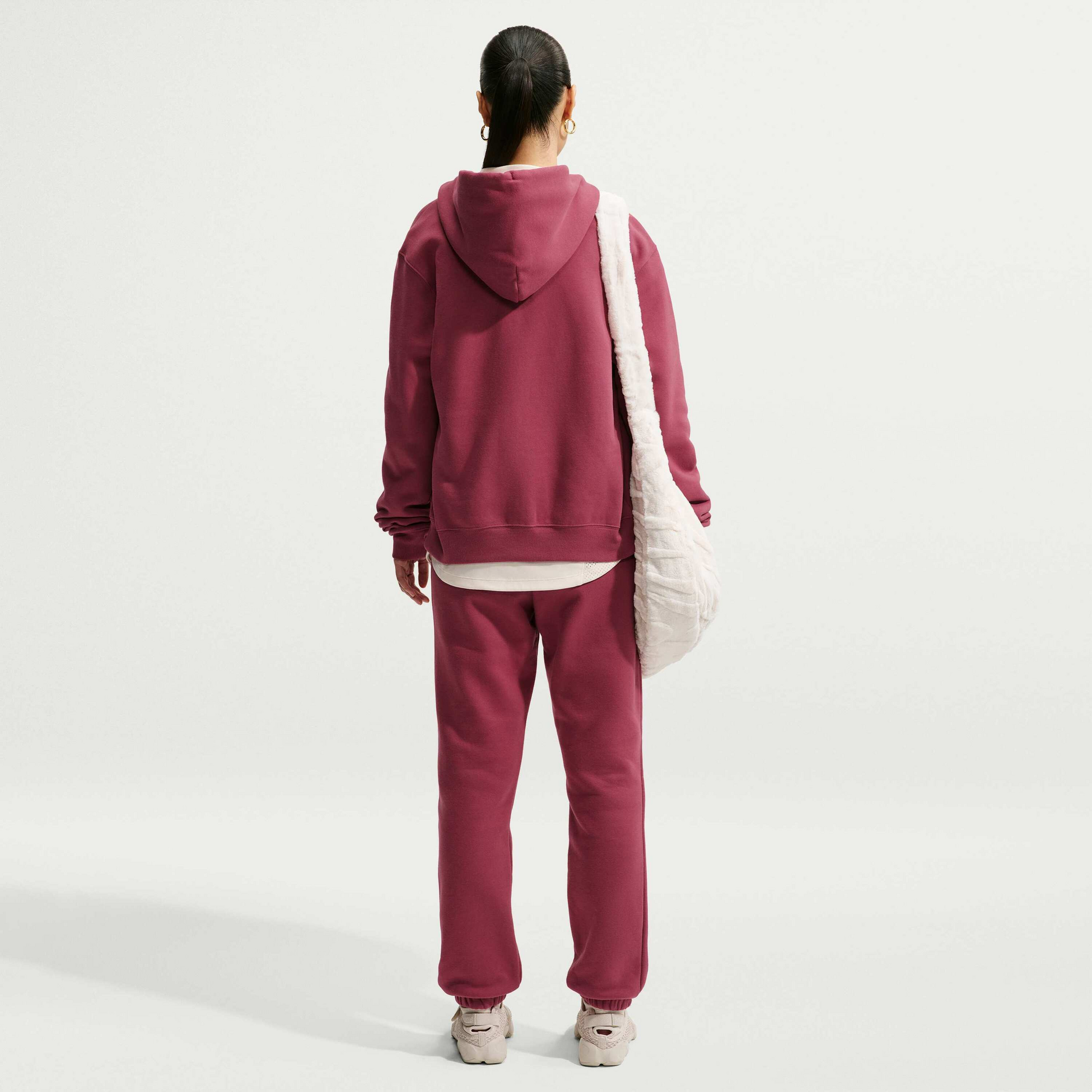 NIKE, Women's Mid-rise Cuffed Trousers Studio Fleece Medium Weight