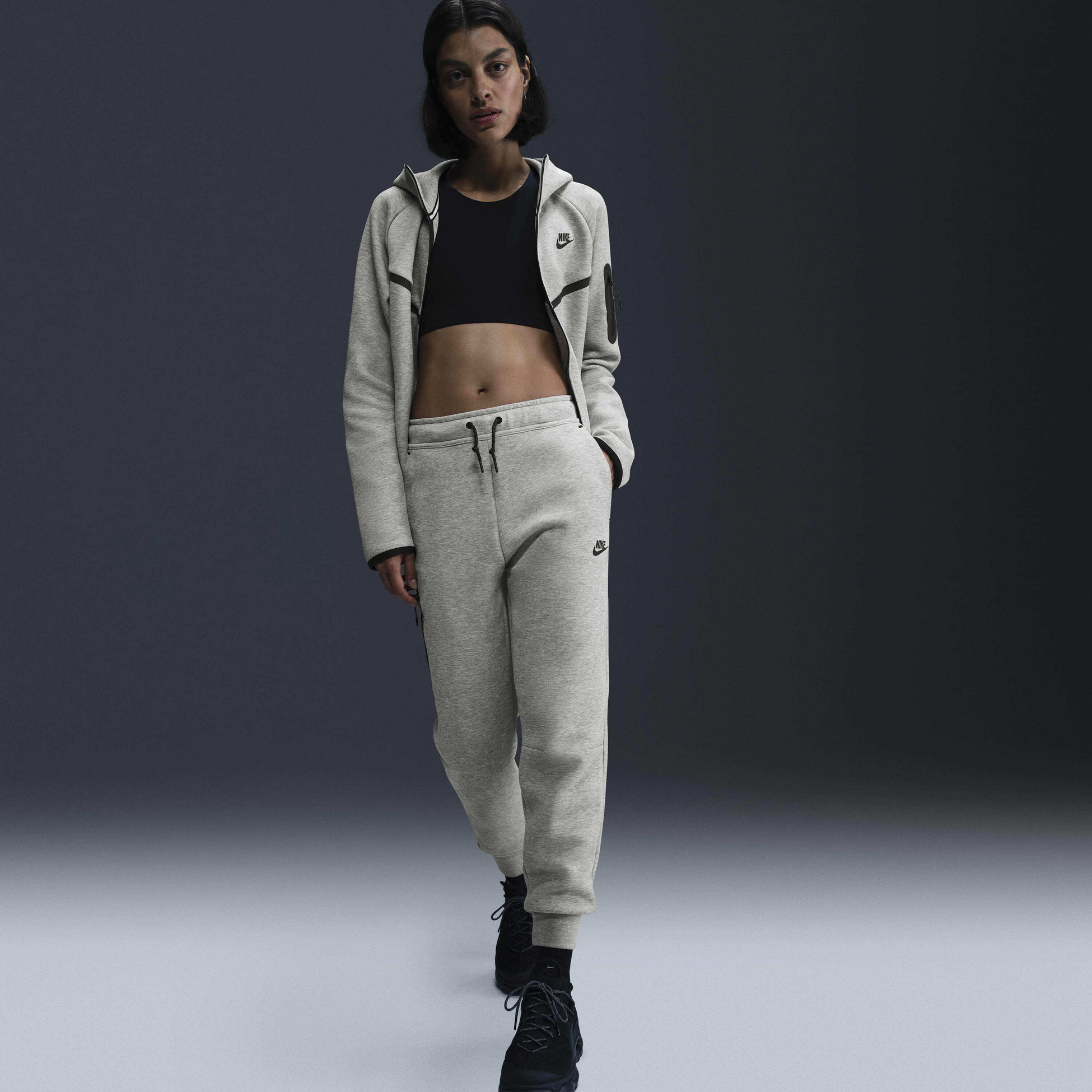 NIKE, Women's Mid-rise Joggers Sportswear Tech Fleece