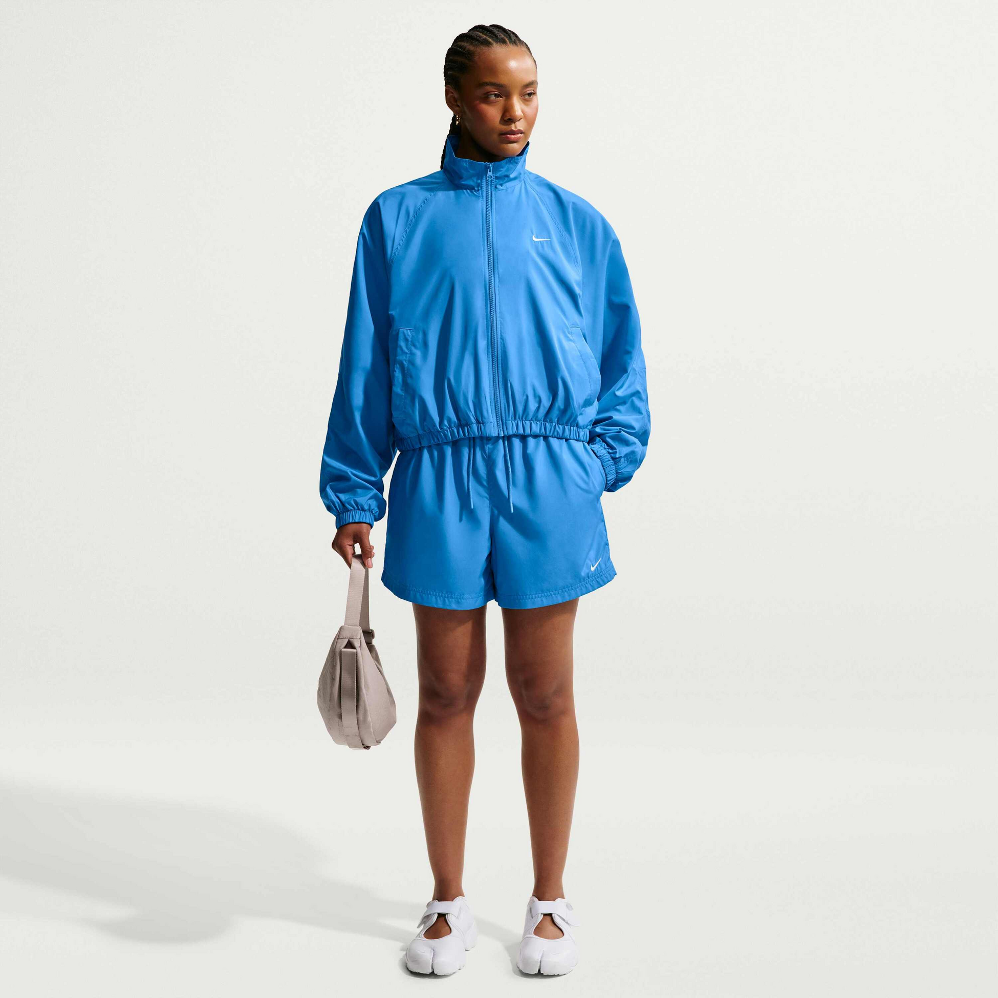 NIKE, Women's Mid-rise Shorts Sportswear Classic Wovens