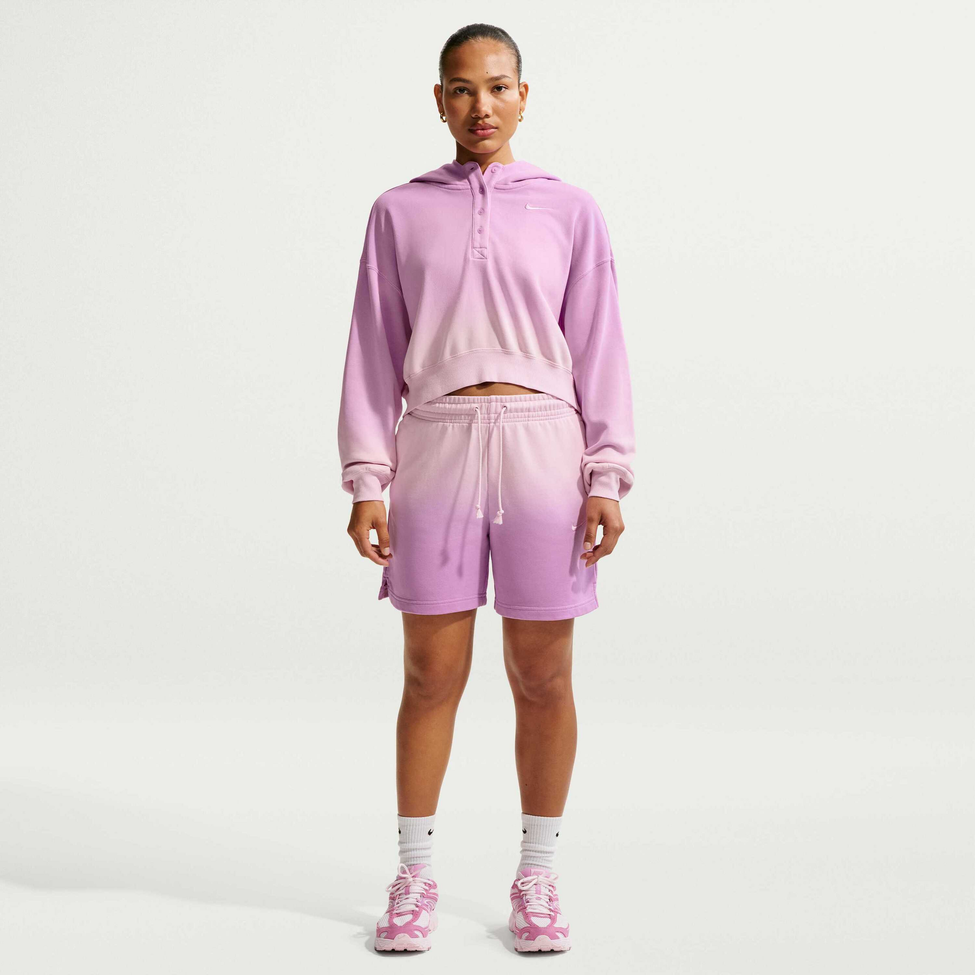 NIKE, Women's Mid-rise Shorts Sportswear Phoenix Fleece
