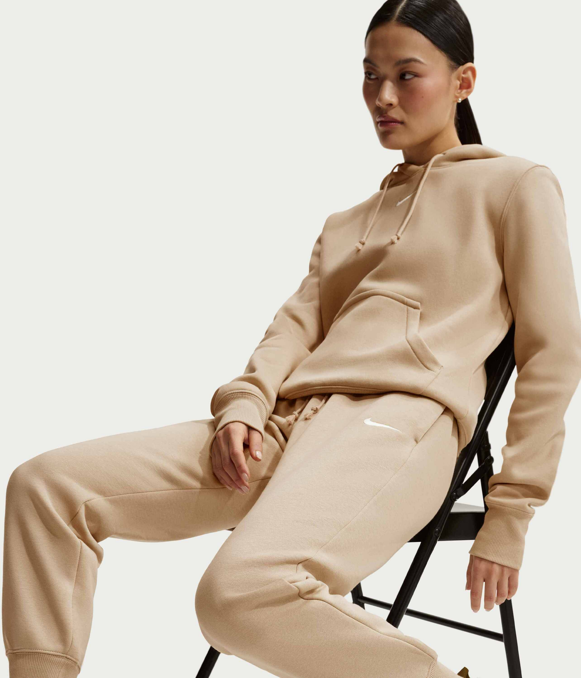 NIKE, Women's Mid-rise Tracksuit Bottoms Sportswear Phoenix Fleece