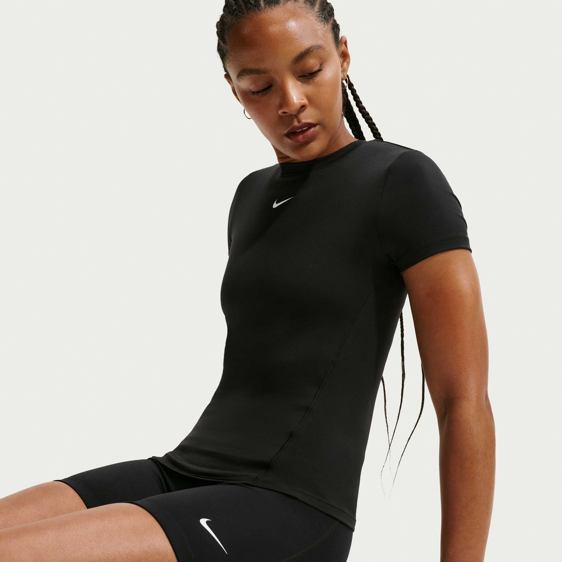 NIKE, Women's One Fitted