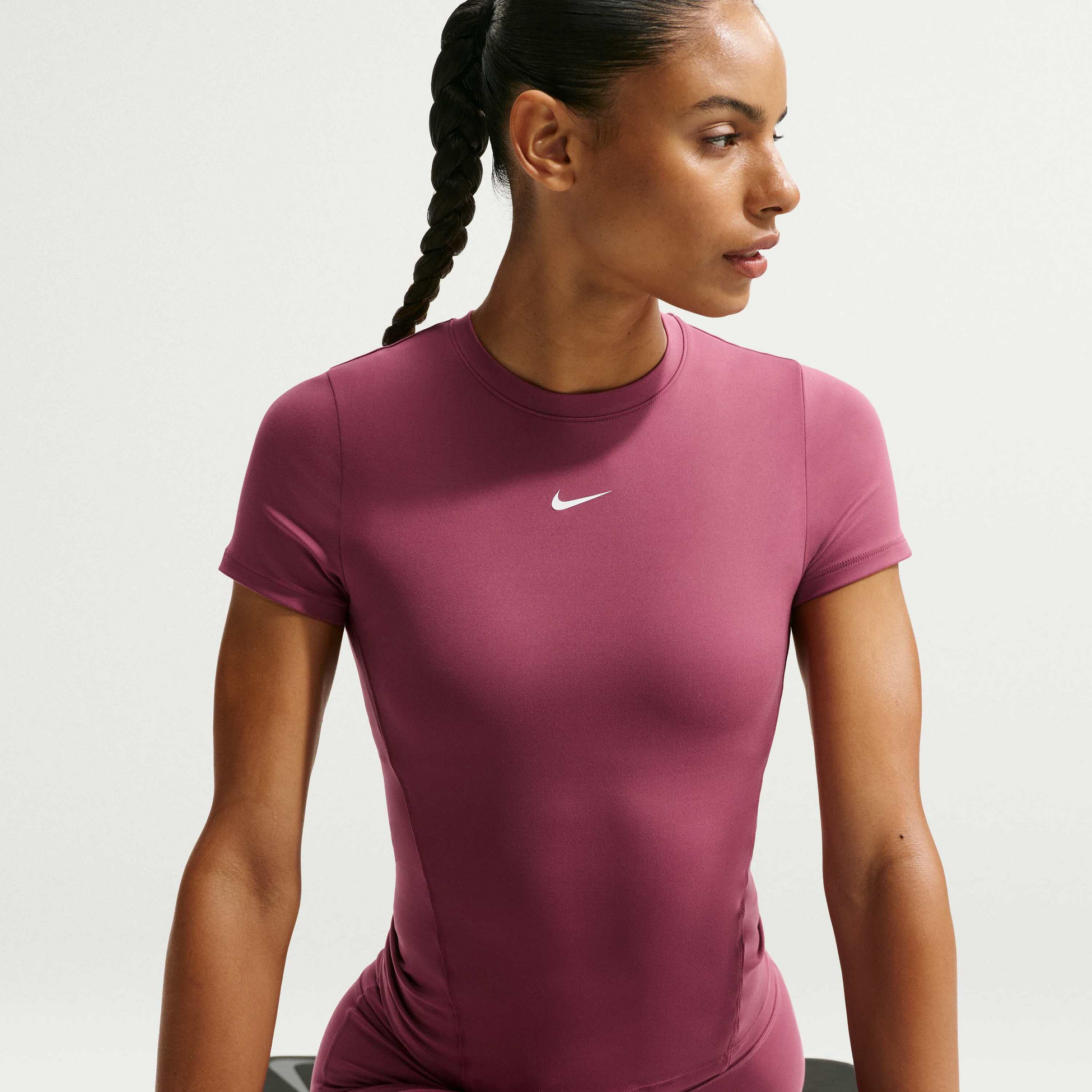 NIKE, Women's One Fitted
