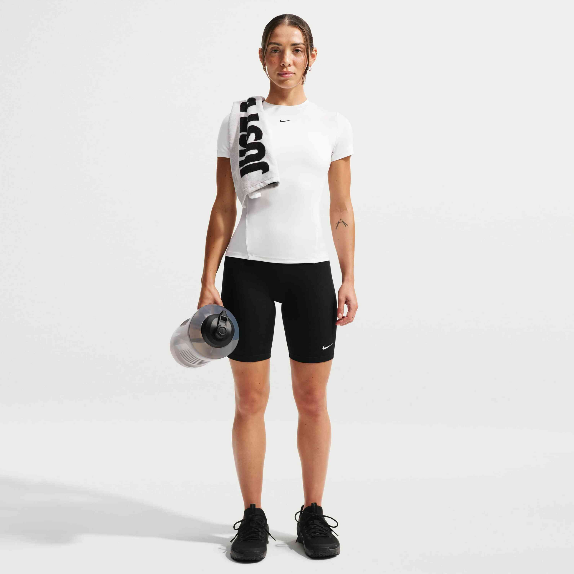 NIKE, Women's One Fitted