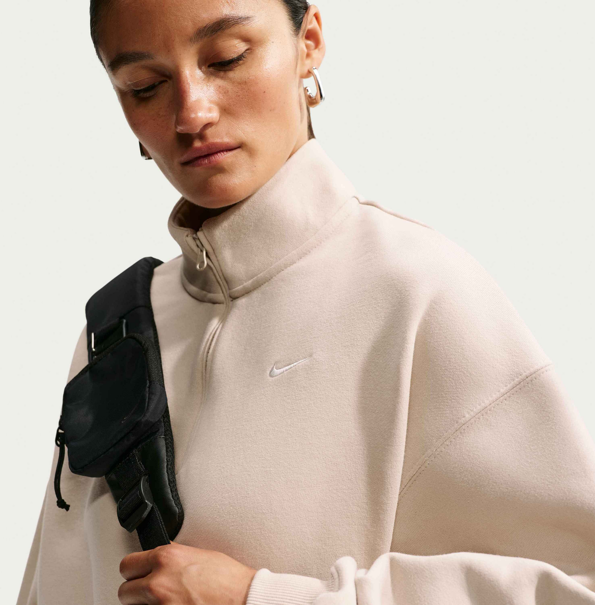 NIKE, Women's Oversized 1/4-zip Cropped Top Studio Fleece Medium Weight