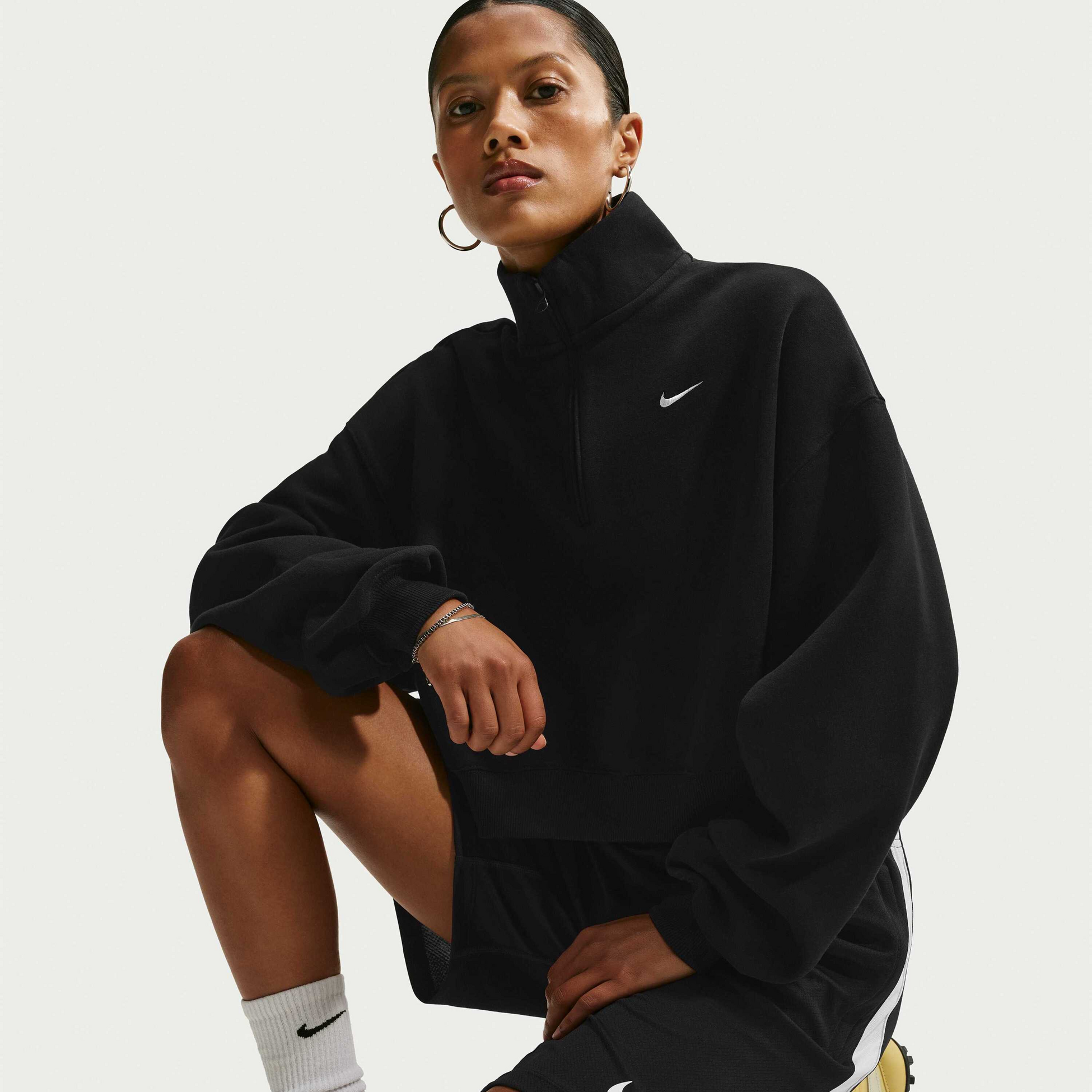 NIKE, Women's Oversized 1/4-zip Cropped Top Studio Fleece Medium Weight