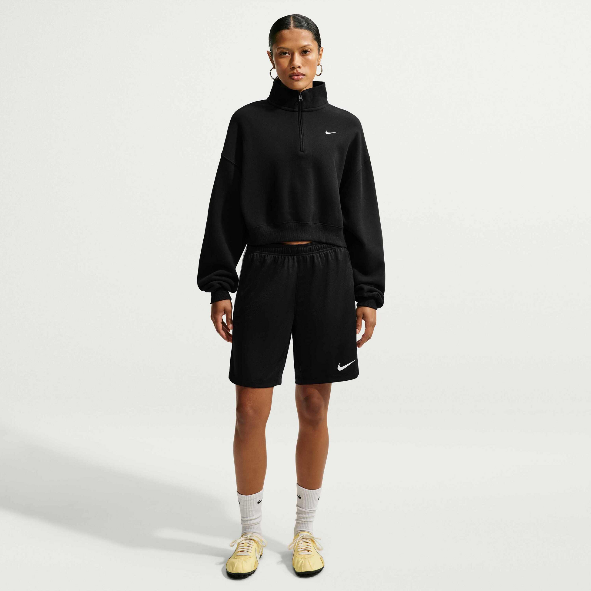 NIKE, Women's Oversized 1/4-zip Cropped Top Studio Fleece Medium Weight