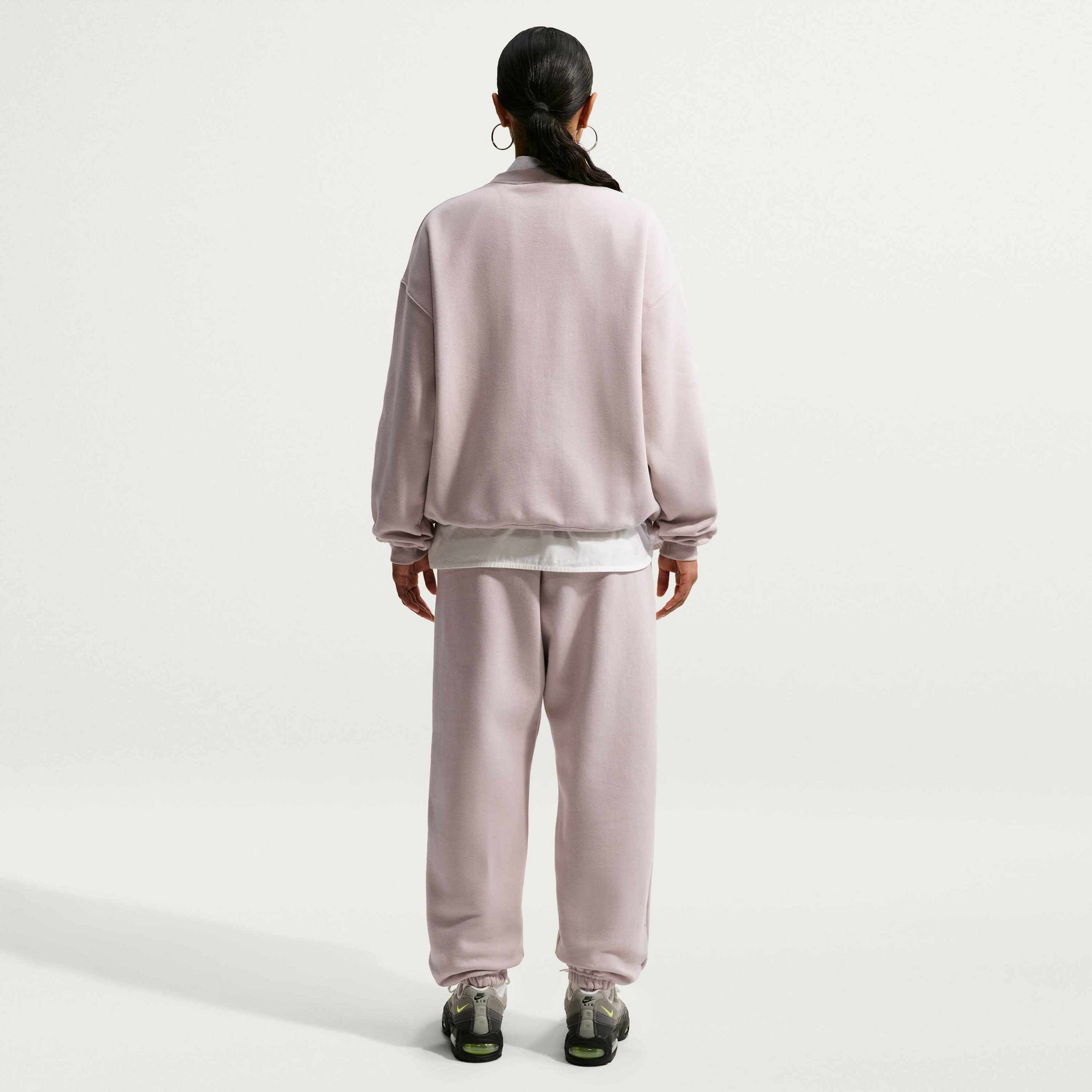 NIKE, Women's Oversized Crew-neck Sweatshirt Studio Fleece Medium Weight