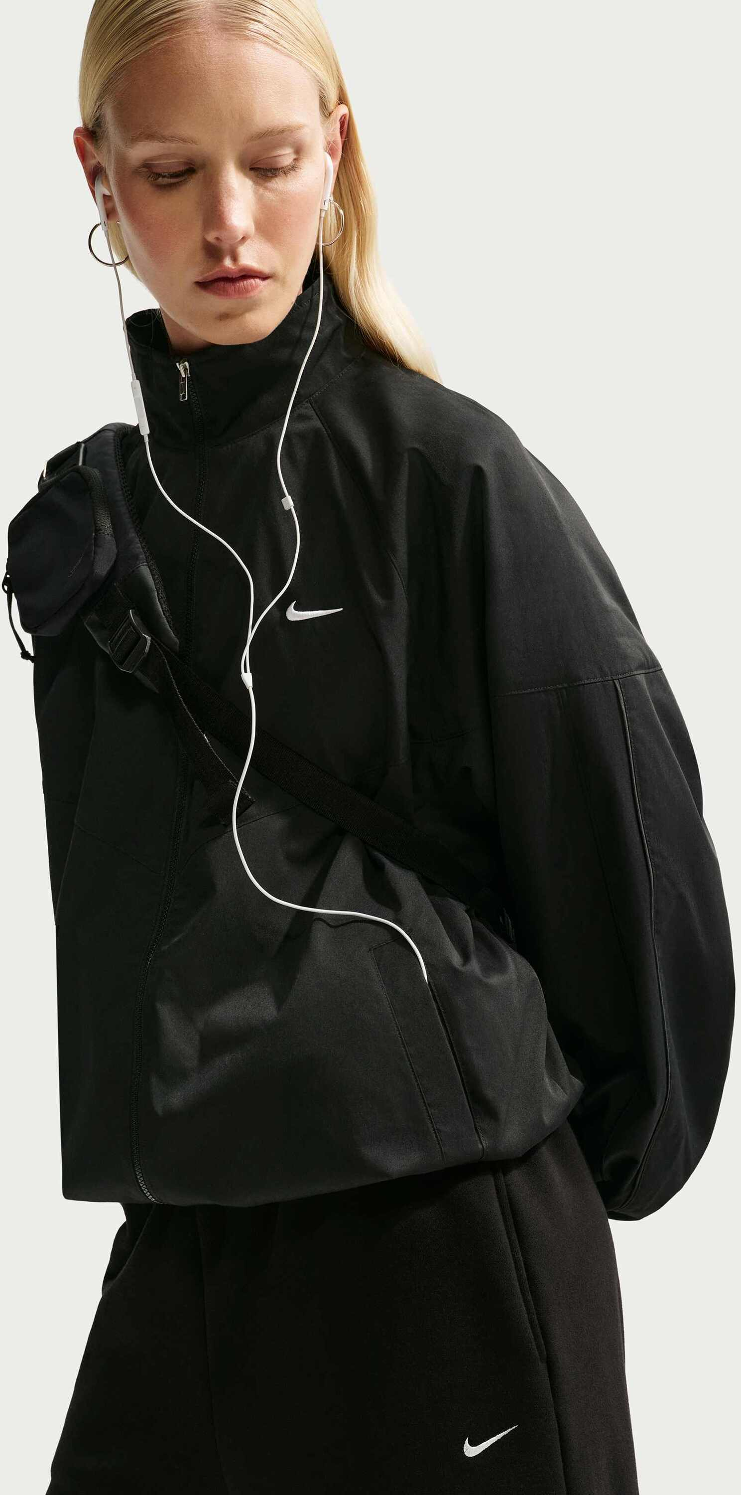 NIKE, Women's Oversized High-rise Shorts Studio Fleece Medium Weight