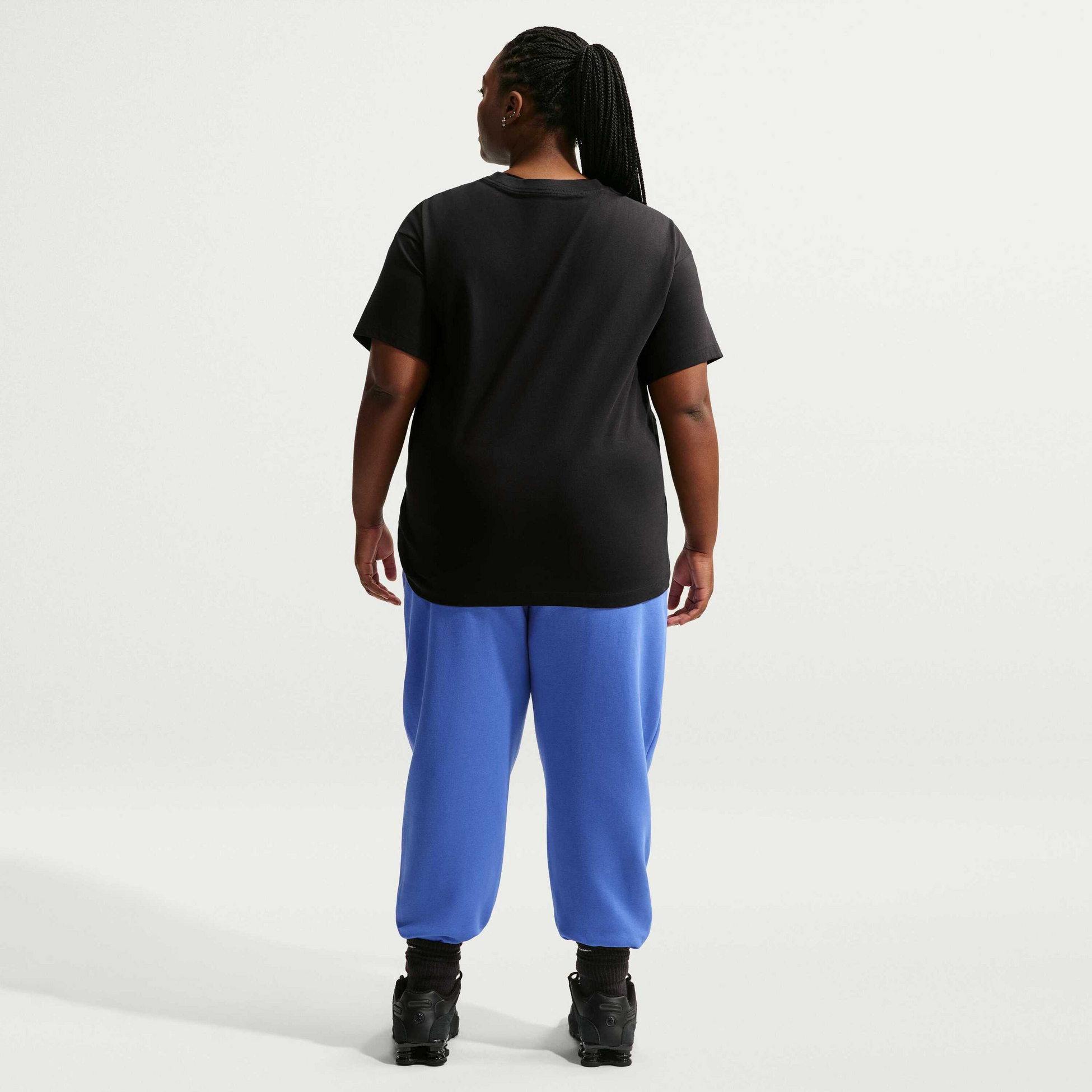 NIKE, Women's Oversized Short-sleeve T-shirt (plus Size) Sportswear Classic