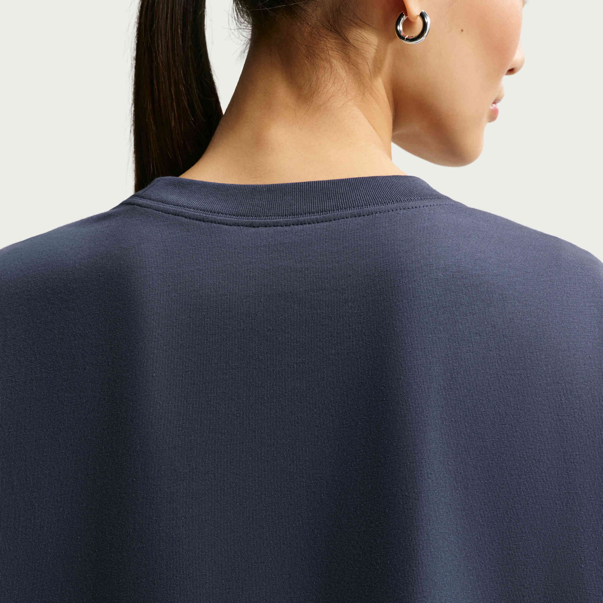 NIKE, Women's Oversized Short-sleeve T-shirt Sportswear Classic