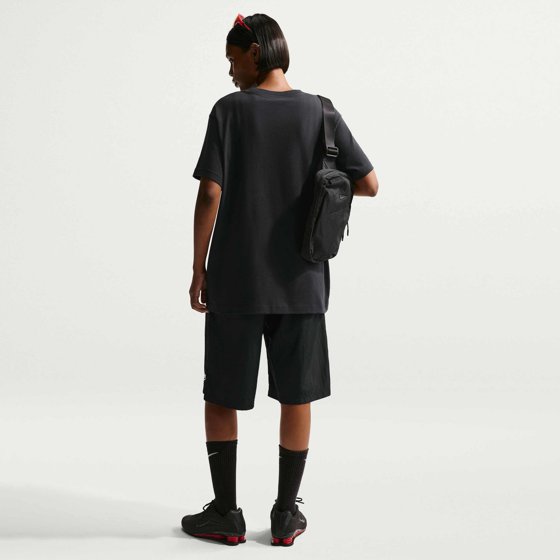 NIKE, Women's Oversized Short-sleeve T-shirt Sportswear