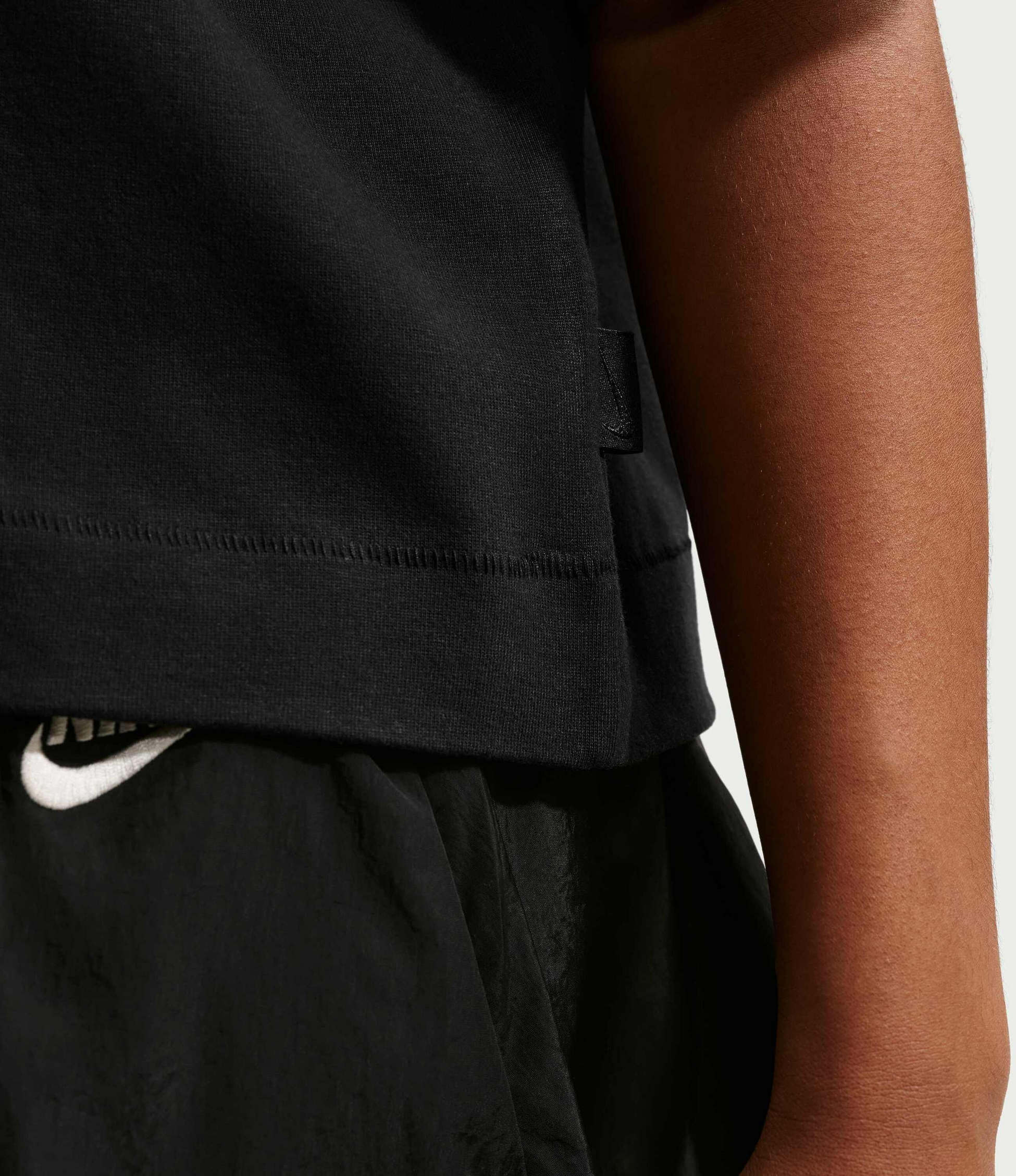 NIKE, Women's Oversized Short-sleeve T-shirt Sportswear