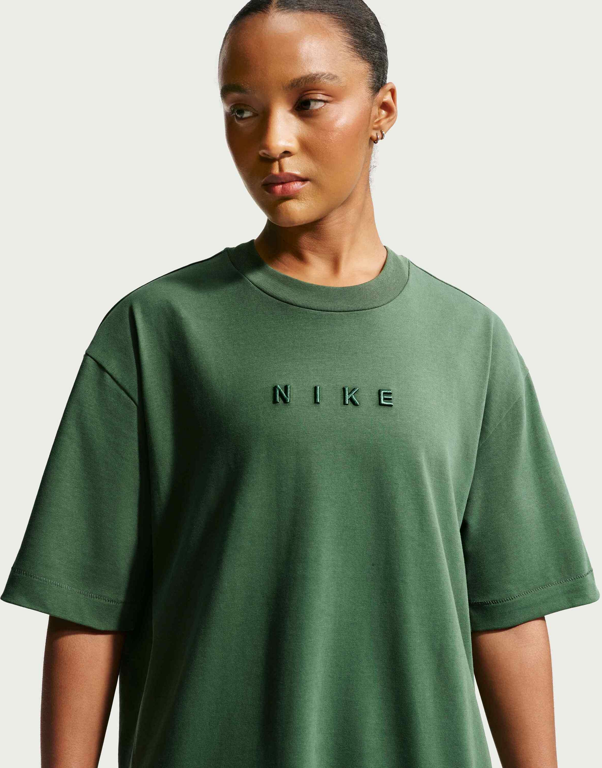 NIKE, Women's Oversized Short-sleeve T-shirt Sportswear