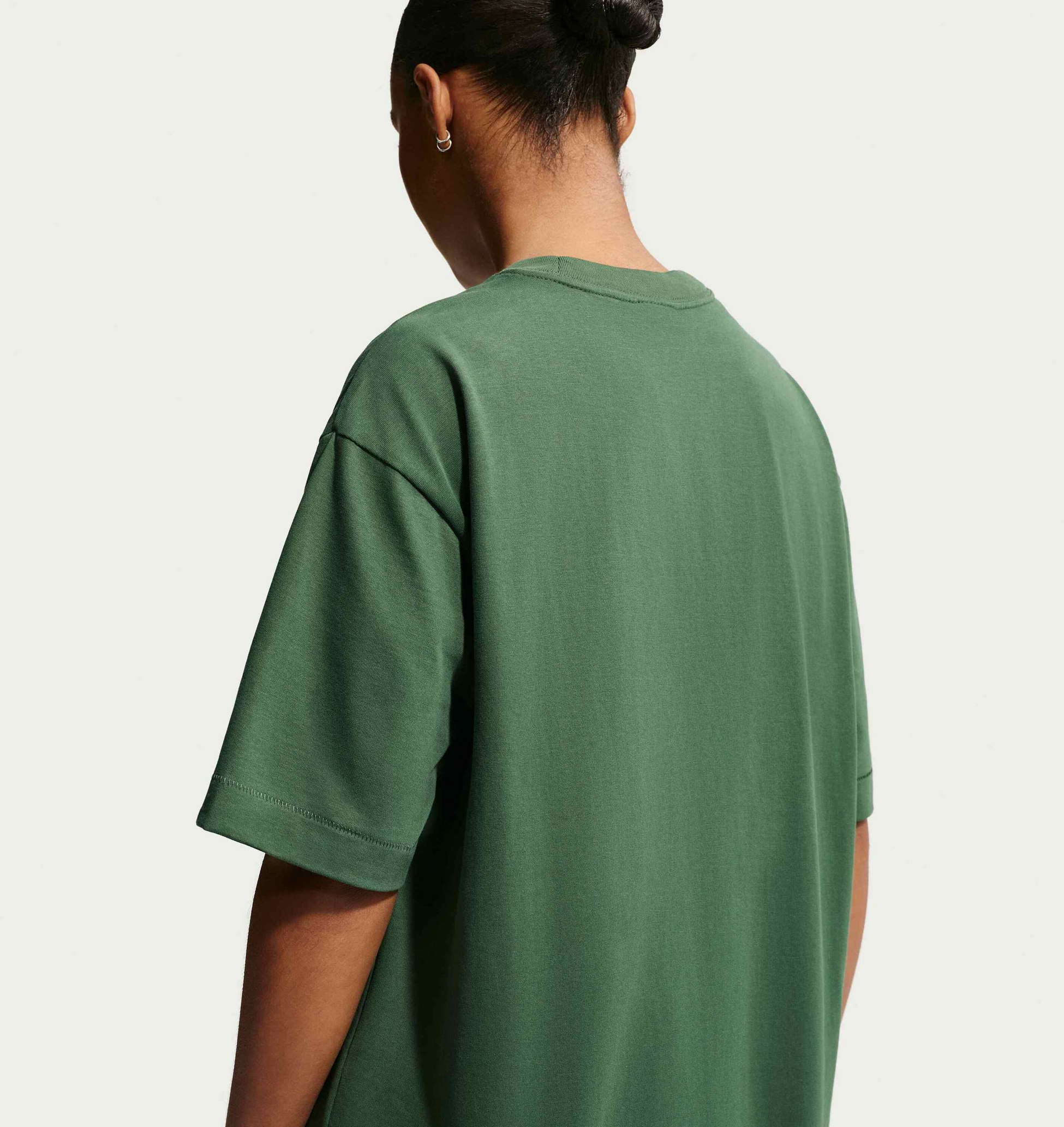 NIKE, Women's Oversized Short-sleeve T-shirt Sportswear